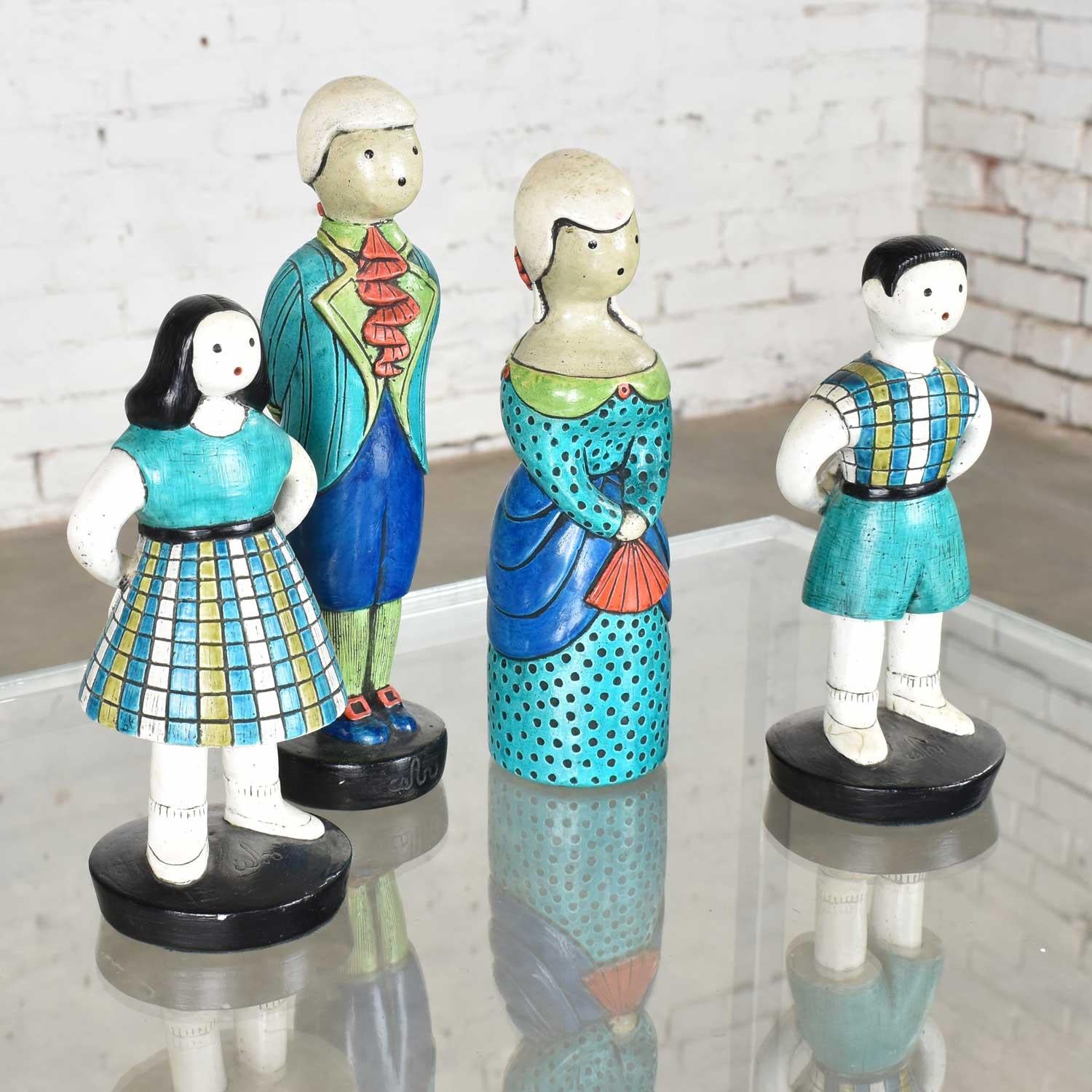 Sylvia Hood Originale Idyllic Family Chalkware-Figuren, ca. 1960-1965 (Moderne der Mitte des Jahrhunderts) im Angebot