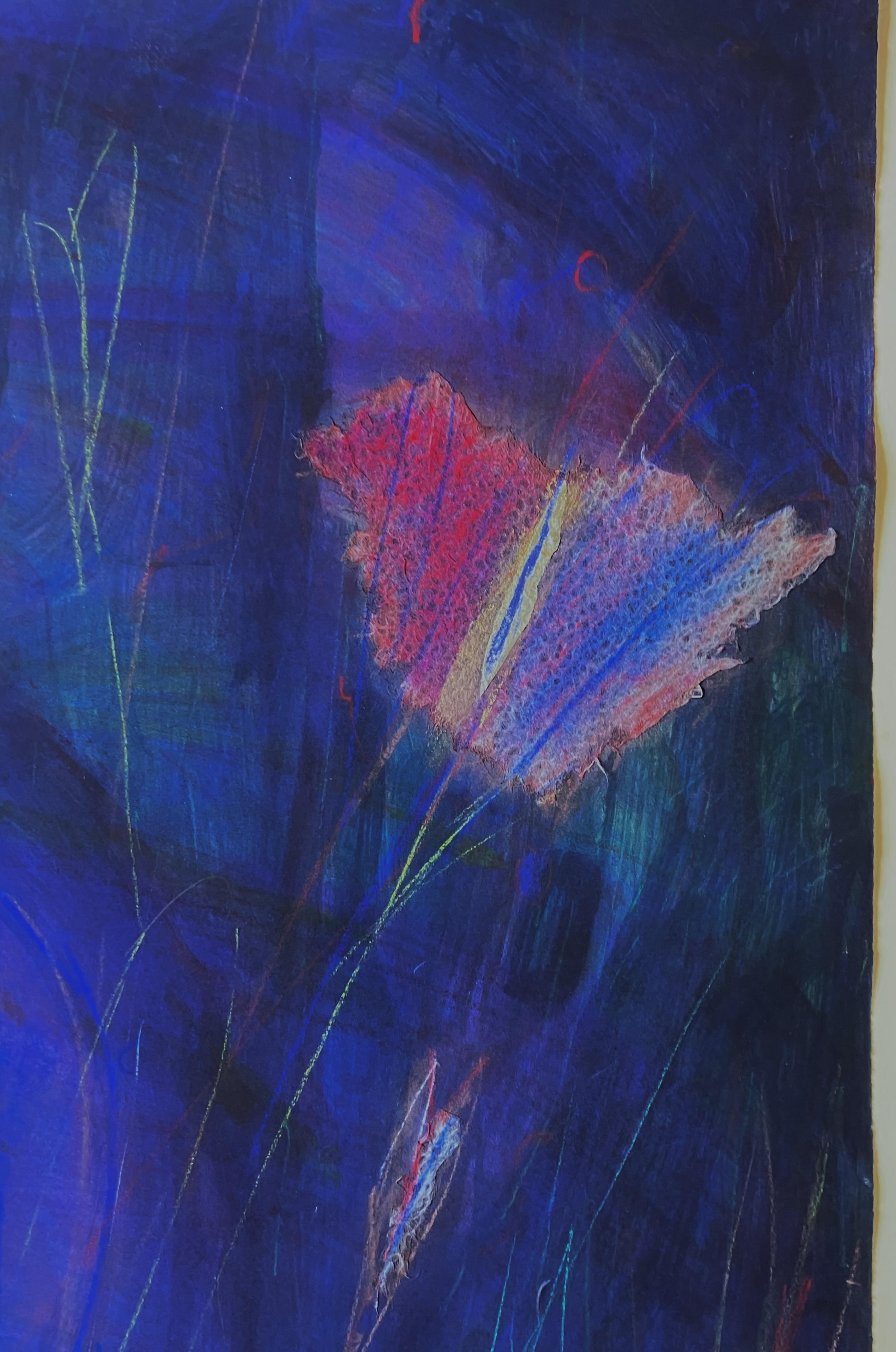 Artistics: Sylvia Lark - Nativa americana (Seneca) (1947-1990)
Titolo: Senza titolo (Fiore blu e oro)
Anno: 1985
Mezzo di comunicazione: Pastello, tecnica mista (chine colle) su carta
Dimensioni: 22,5 x 24 pollici. 
Firma: Firmato sul retro, in