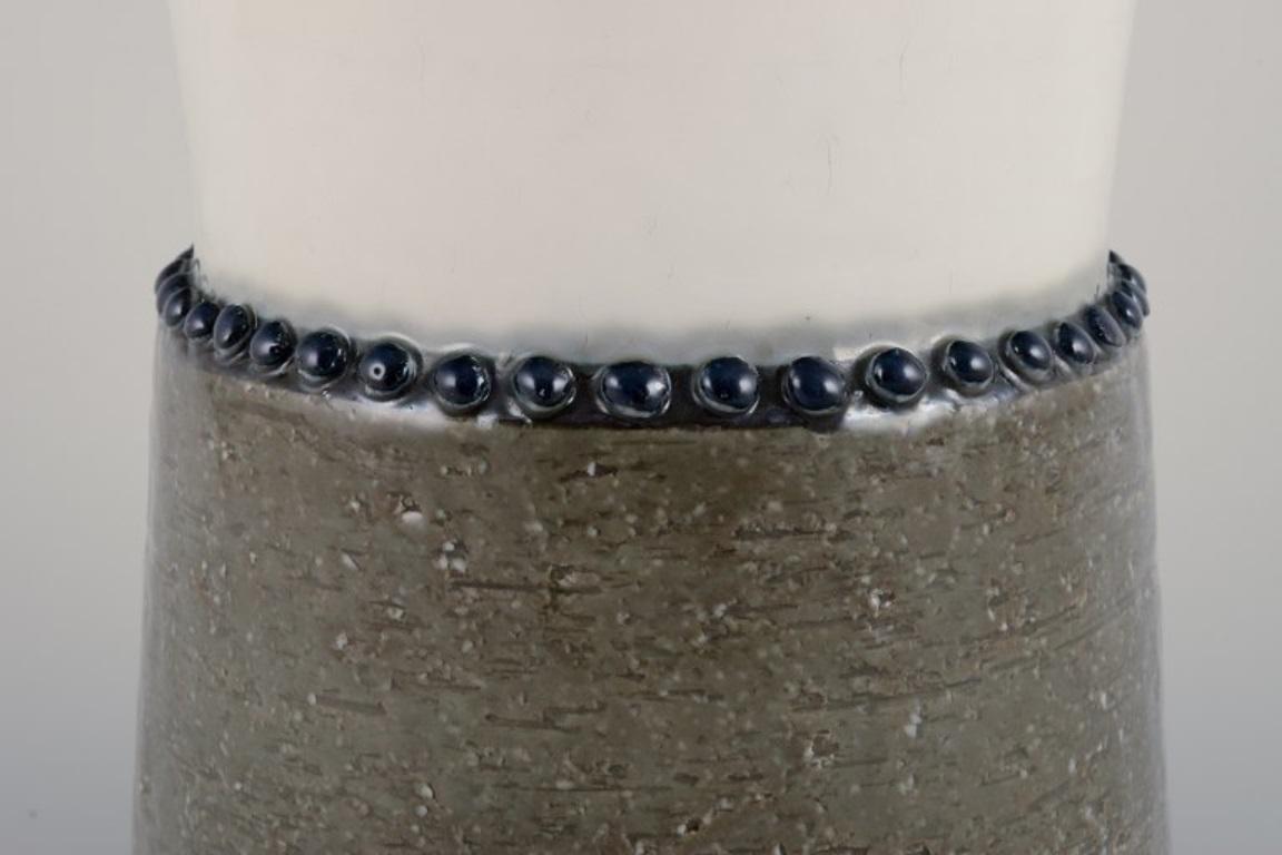 Sylvia Leuchovius für Rörstrand Ateljé. Vase aus Keramik, 1970er Jahre (Glasiert) im Angebot