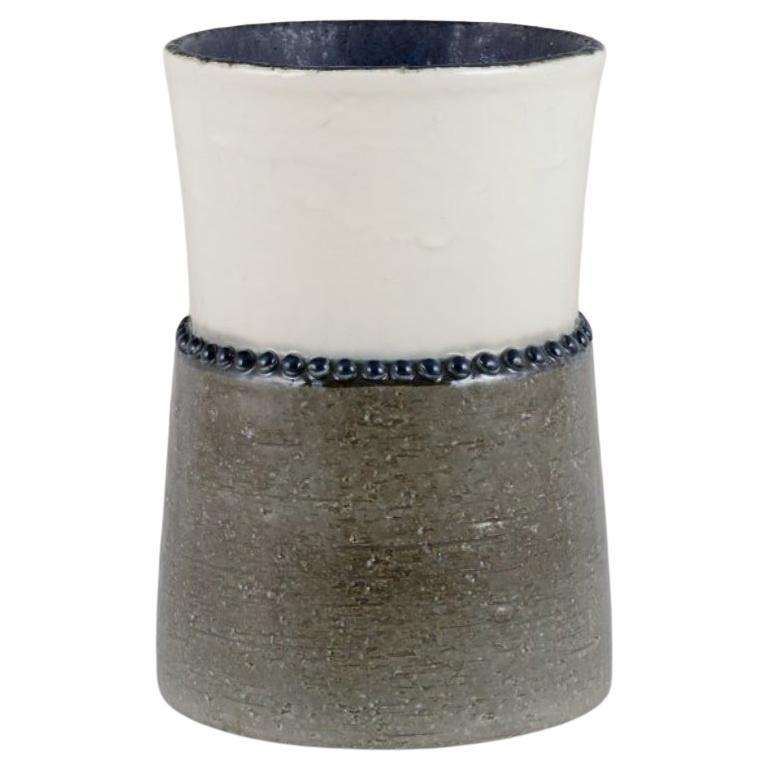 Sylvia Leuchovius per Rörstrand Ateljé. Vaso in ceramica, anni '70