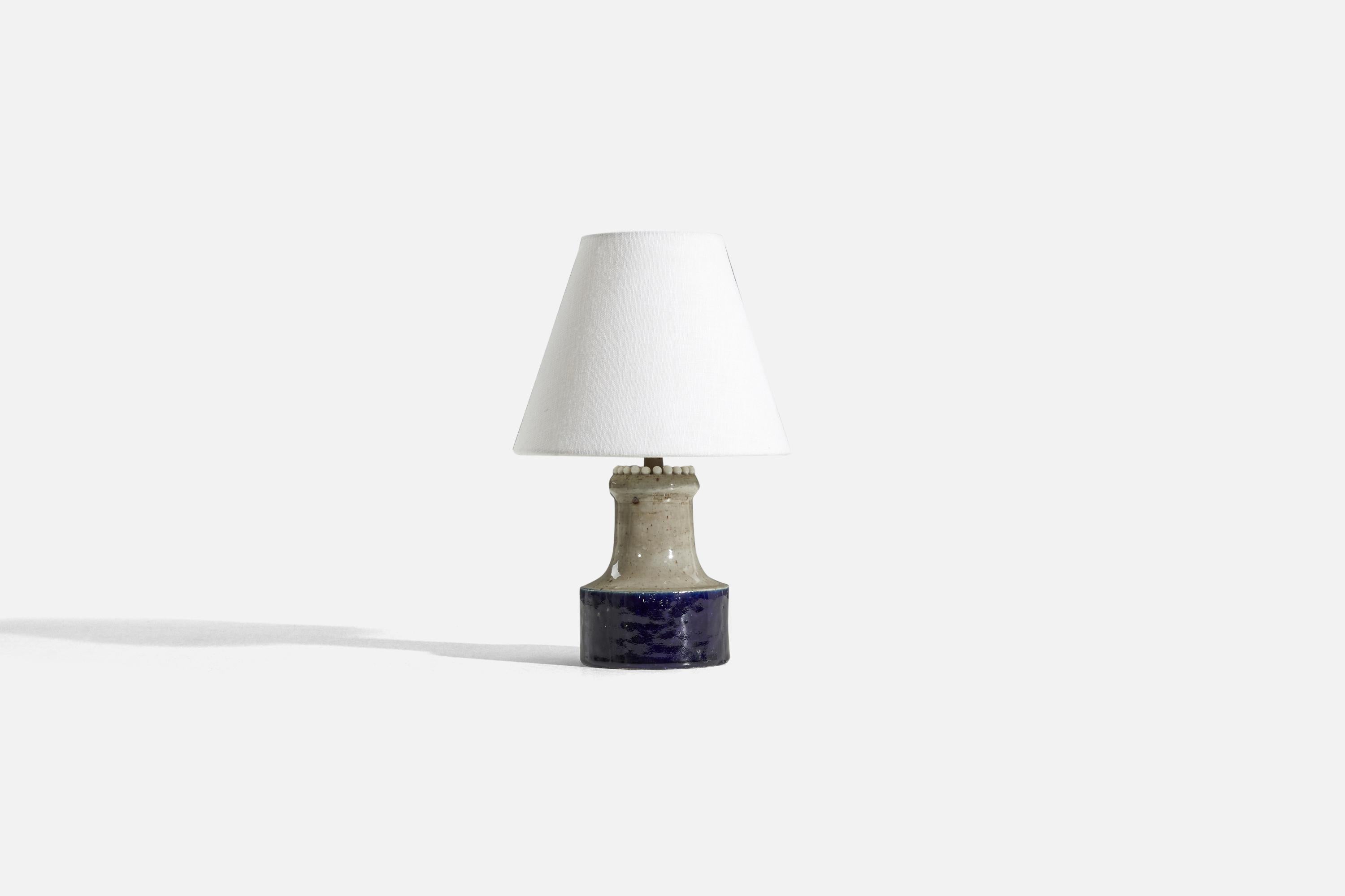 Mid-Century Modern Sylvia Leuchovius, Table Lamp, Glazed Stoneware, Rörstrands, Sweden, 1960s For Sale