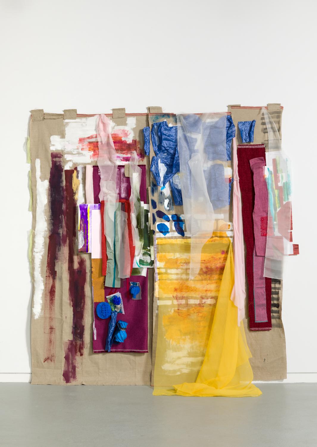Sylvia Schwartz, Dressing-up_Detail, 2018, Leinwand, Stoff, Farbe, Kunststoff im Angebot 1