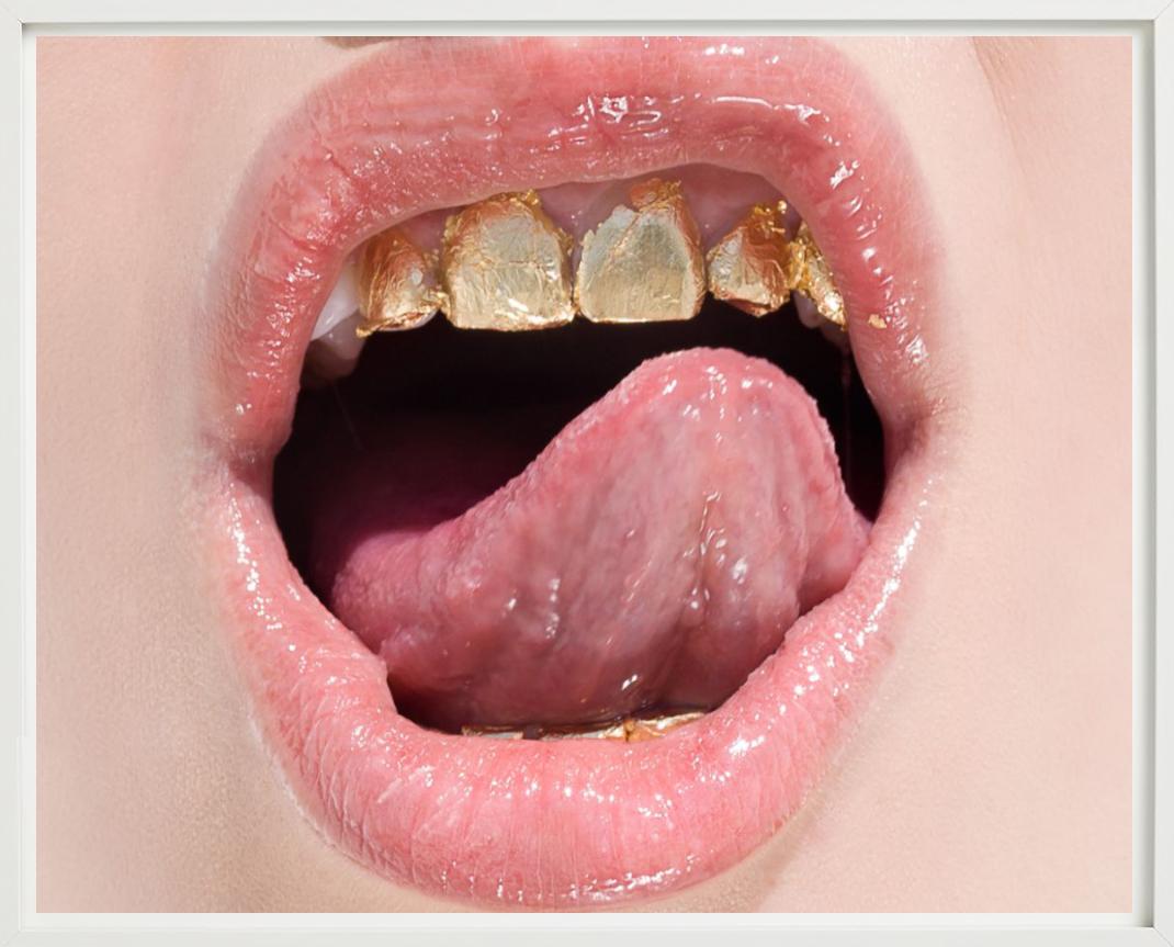 Golden Teeth, close-up of golden teeth, Fine Art Photography - Beige Black and White Photograph by Sylvie Blum