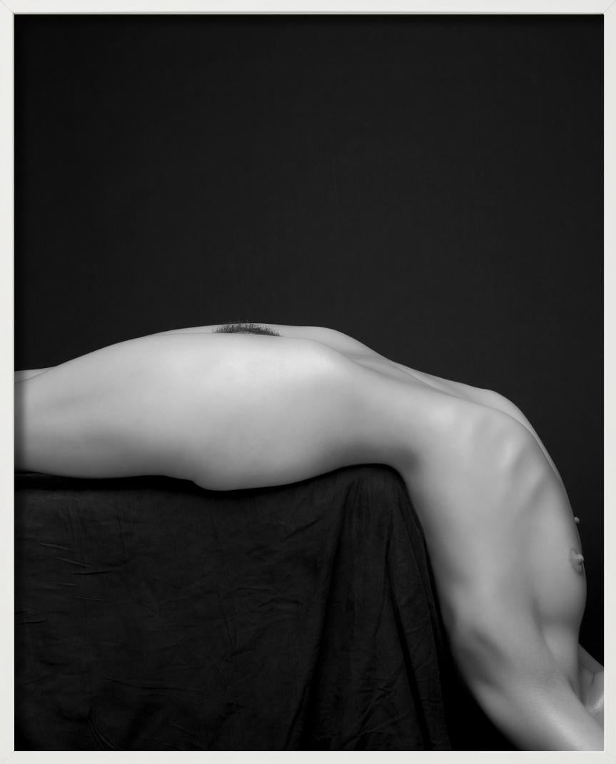 L-förmige, Kunstfotografie, 2009 – Photograph von Sylvie Blum