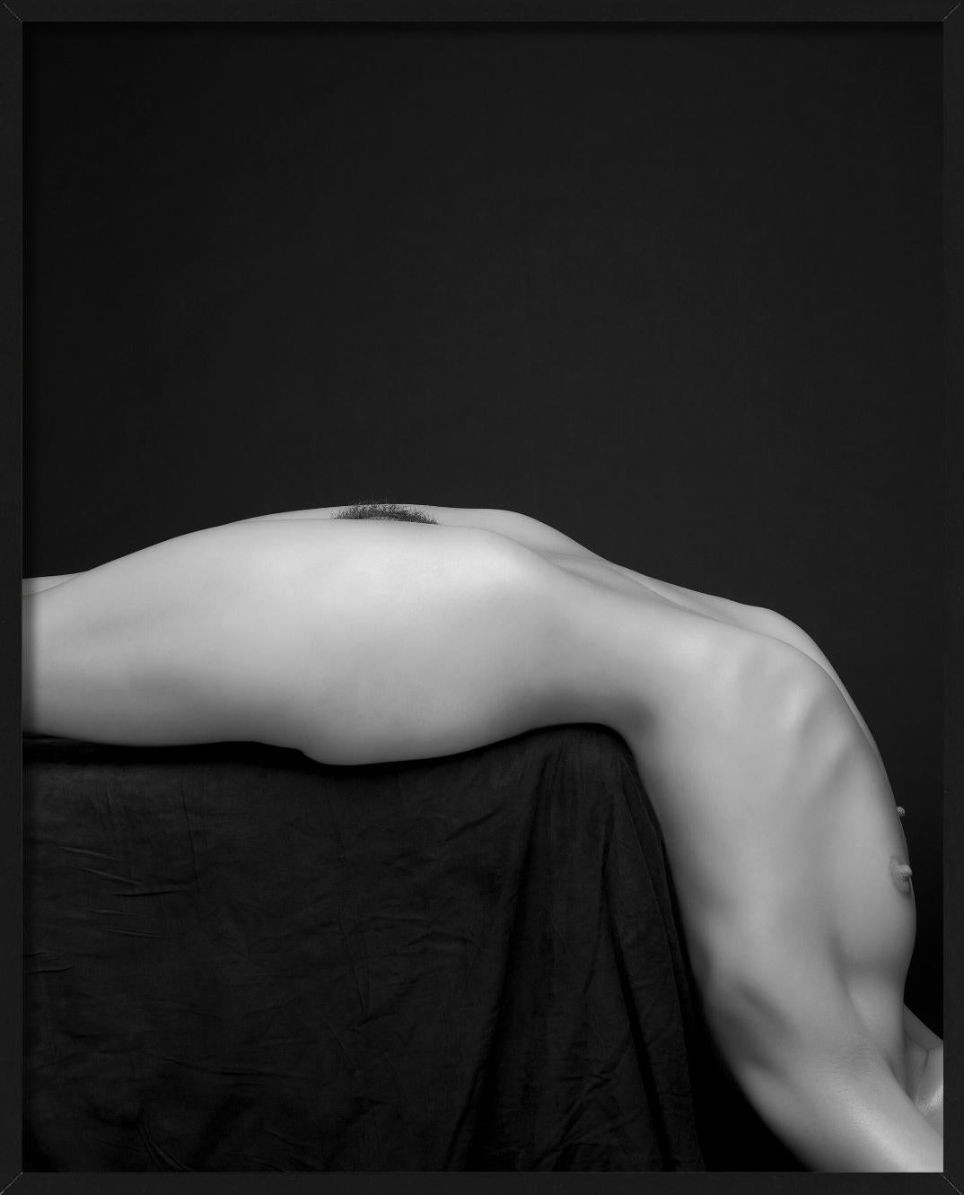 L-förmige, Kunstfotografie, 2009 im Angebot 2
