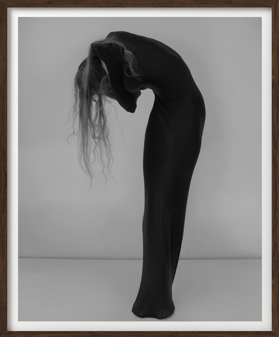 'Mysterious Bend' - Women of Summer Series, fine art photography, 2022 - Gray Figurative Photograph by Sylvie Blum