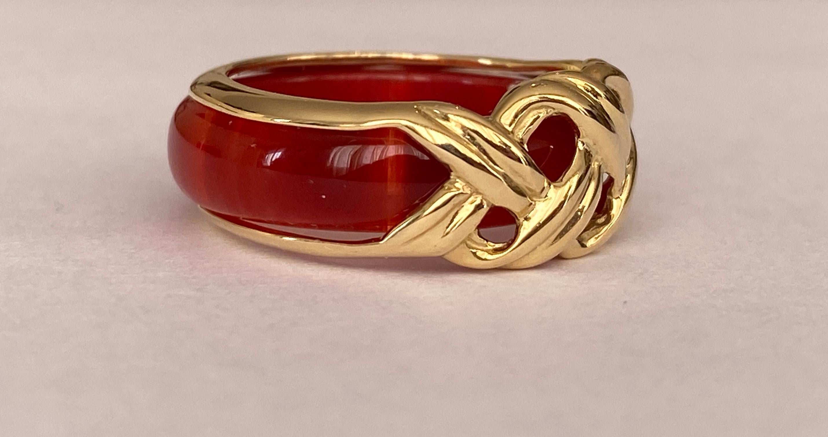 Women's or Men's Sylvie Lambert  Vintage 18 kt gold ring with 4 resin rings For Sale