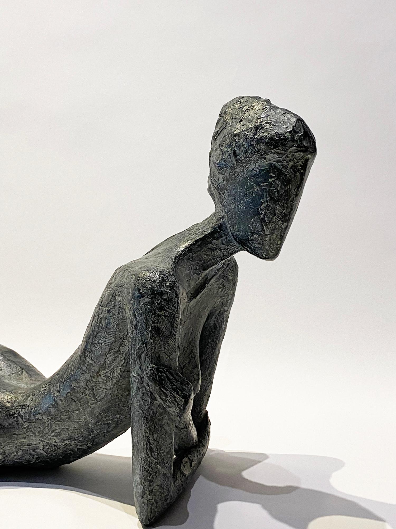 Rêveuse, figurative sculpture, Nude bronze, woman lying by Sylvie Mangaud 4