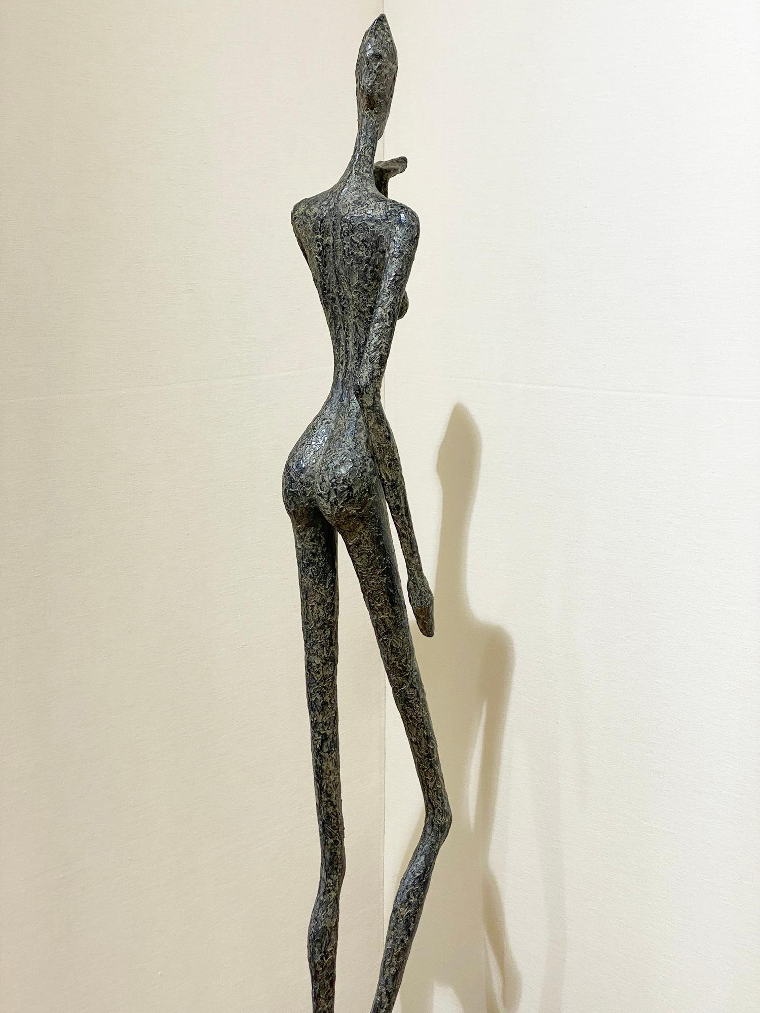 standing woman giacometti