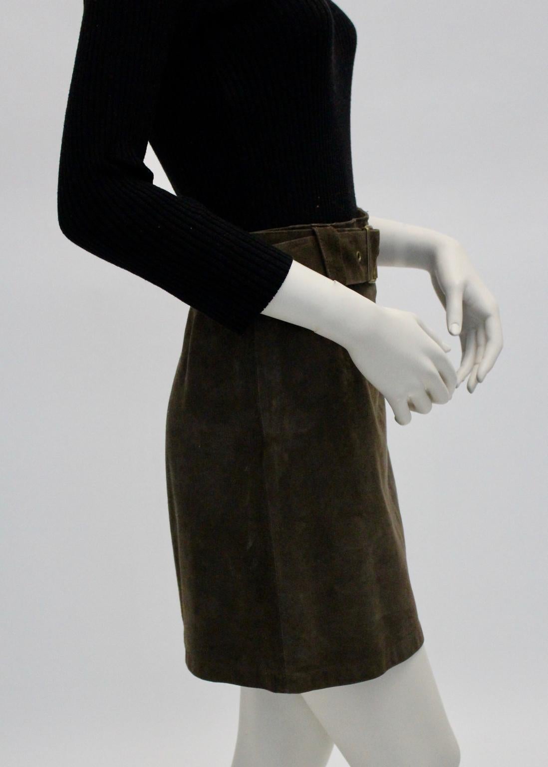 Sylvie Schimmel Paris Vintage Taupe Suede A Line Mini Skirt with a belt France  For Sale 4