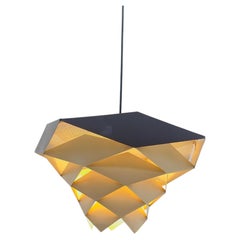 Colgante «Symfoni», diseñado por Preben Dahl para Hans Følsgaard