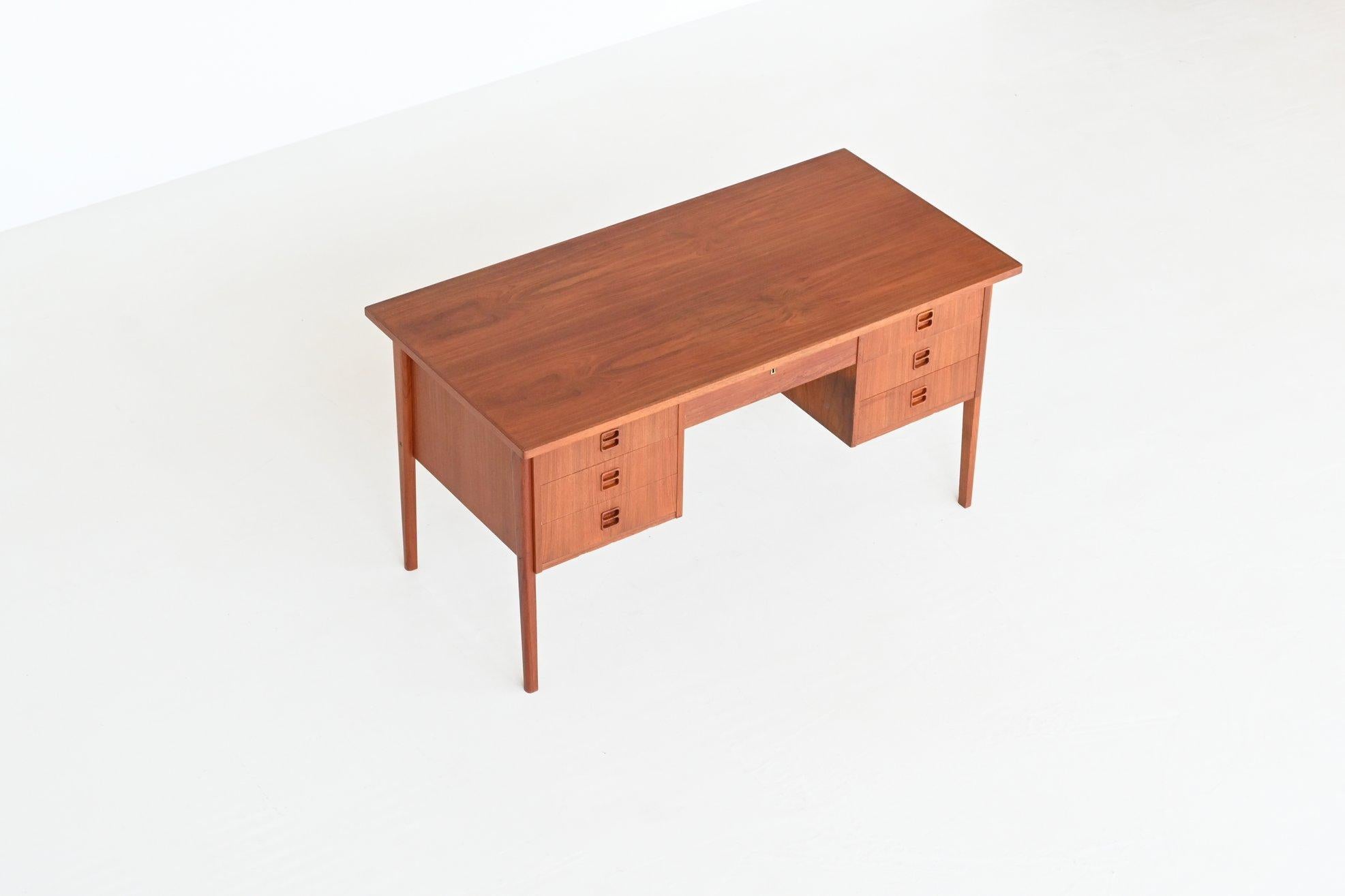 Symmetric Scandinavian Desk Teak Wood Denmark, 1960 11