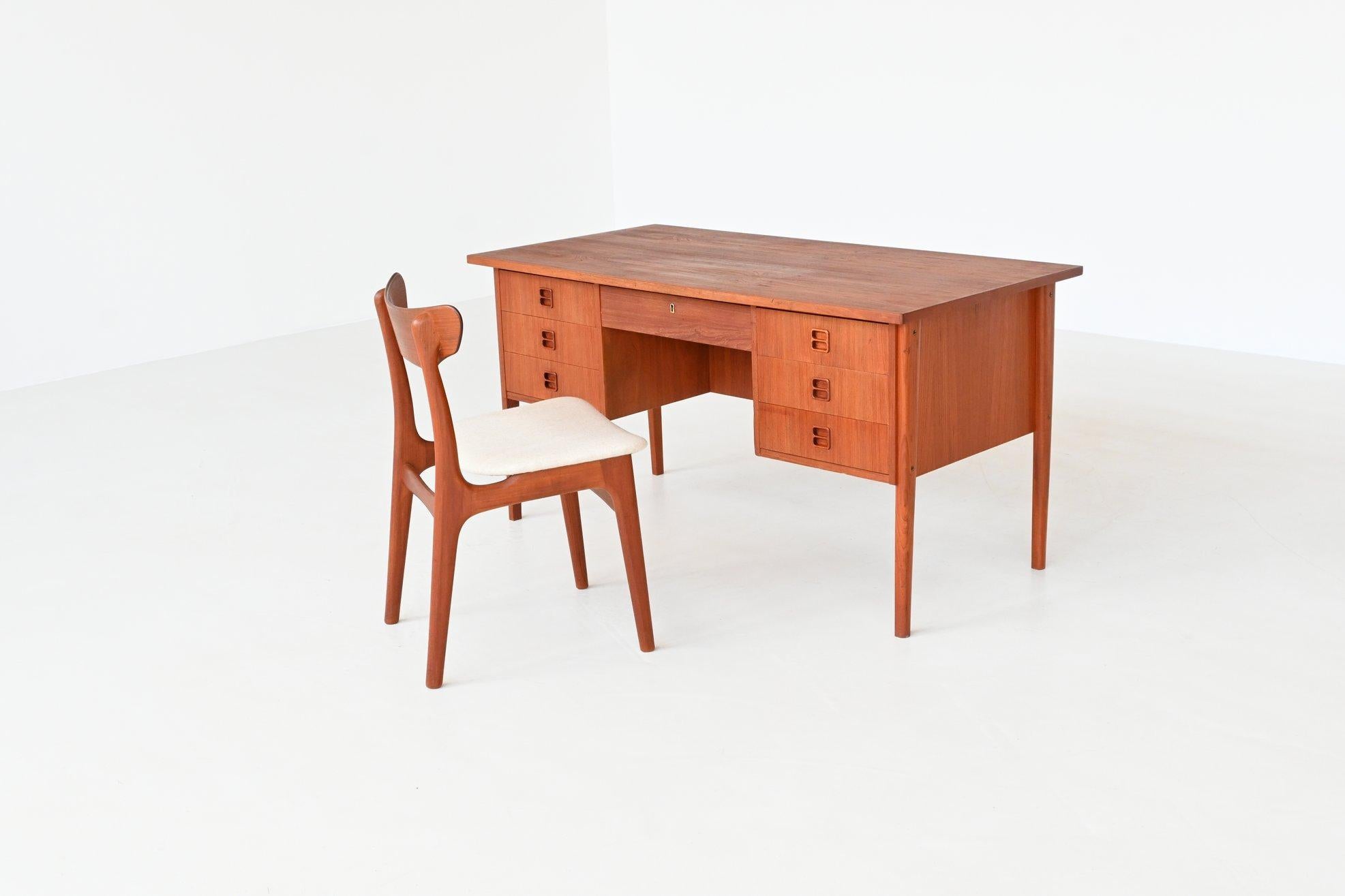 Symmetric Scandinavian Desk Teak Wood Denmark, 1960 14