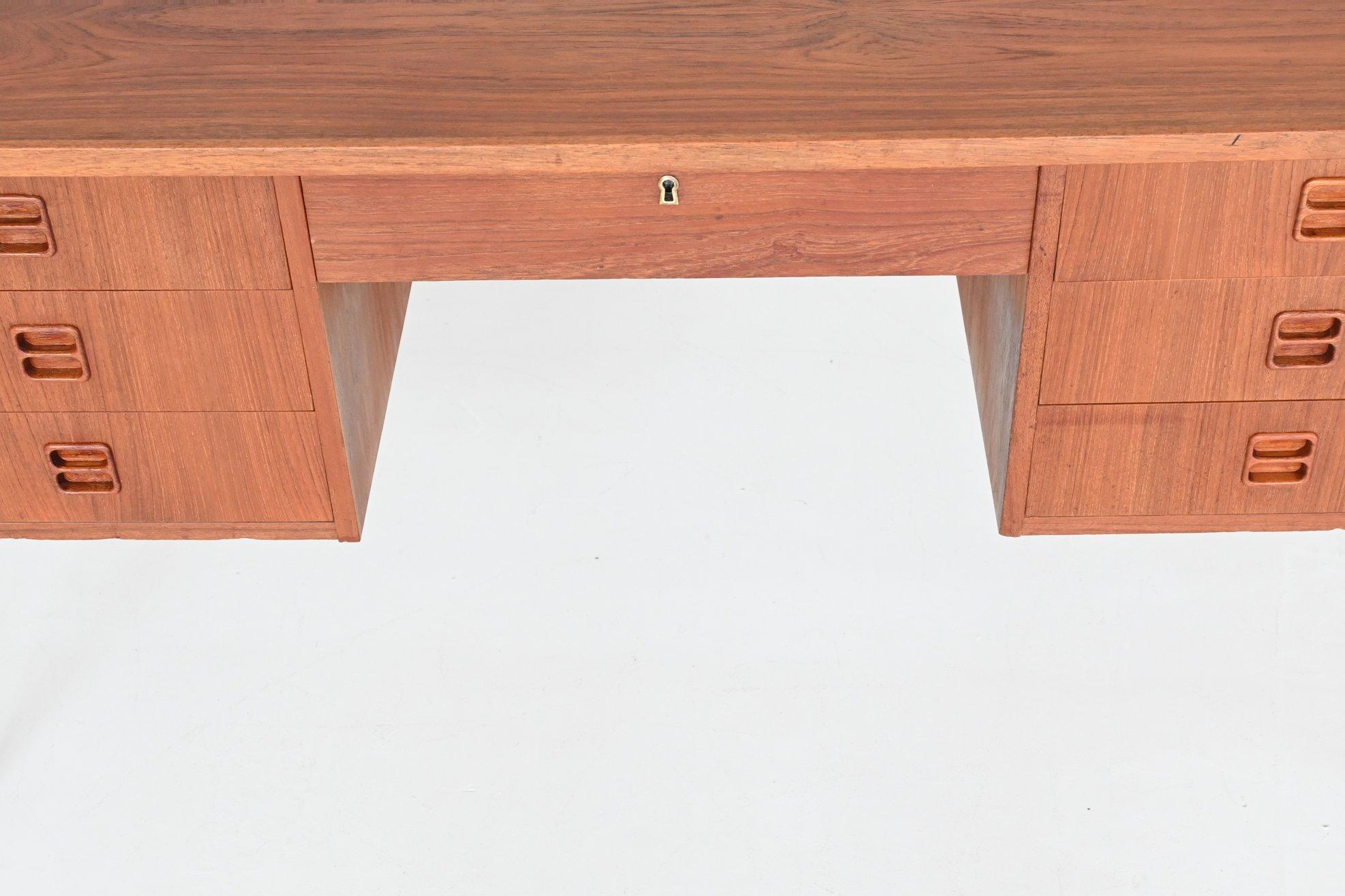 Symmetric Scandinavian Desk Teak Wood Denmark, 1960 1