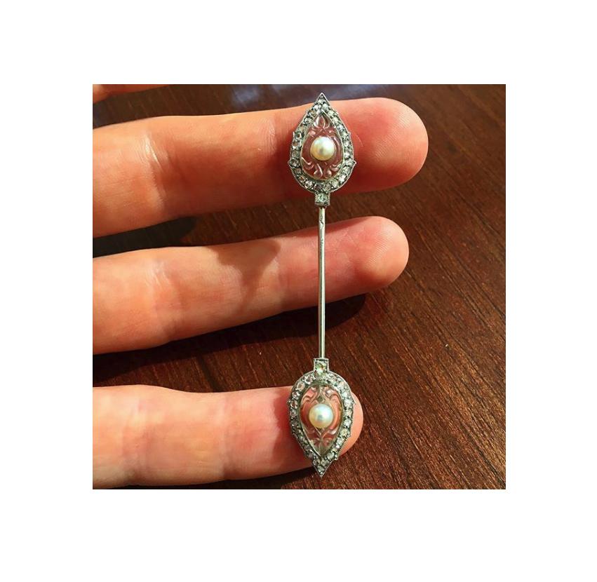 Symmetrical Art Deco Gem Set Jabot Pin by Cartier, Paris, circa 1930 In Excellent Condition In London, GB