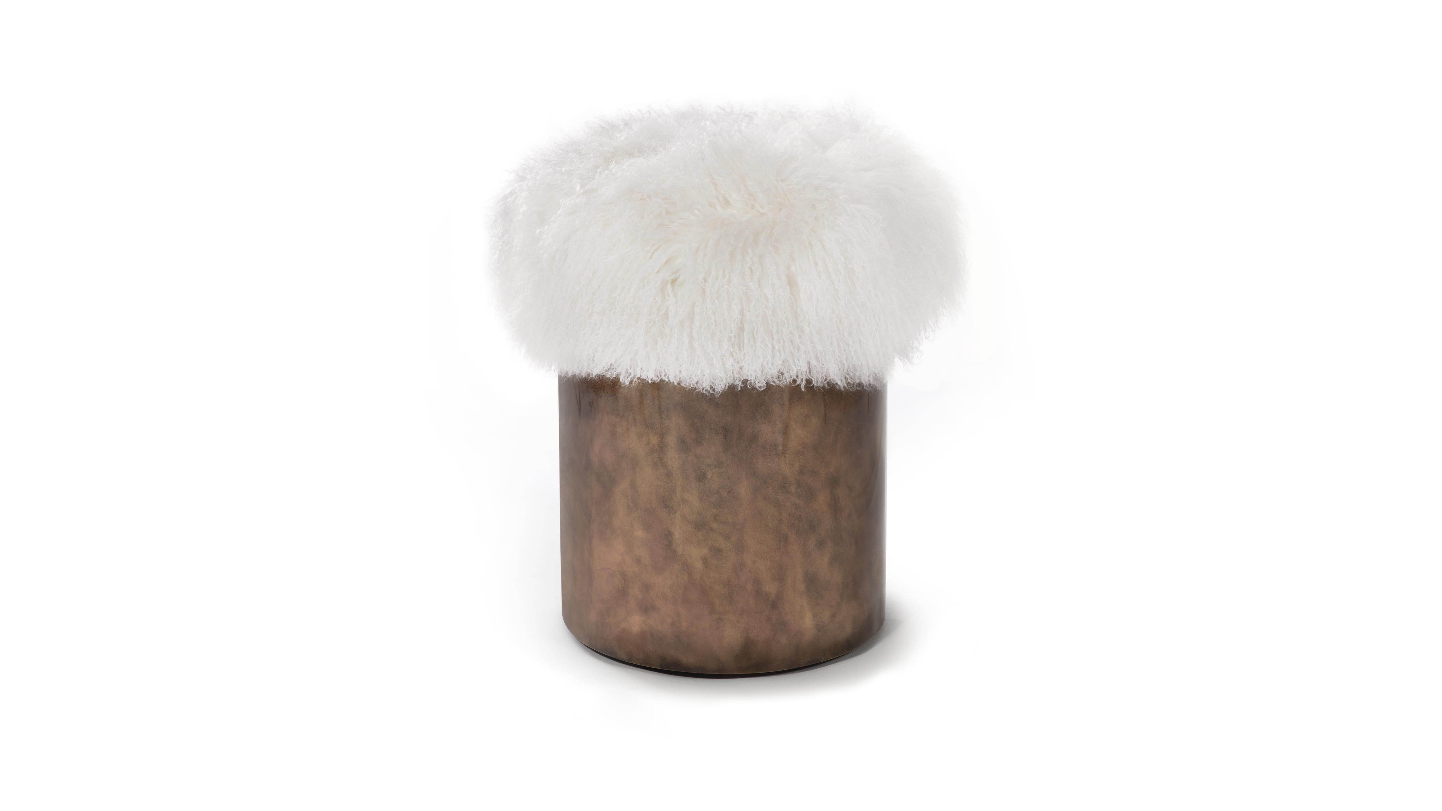 Symphony Stool by InsidherLand
Dimensions: D 41 x W 41 x H 50 cm.
Materials: Rustic oxidized brushed brass, Mongolian Lamb fur Ref. White.
10 kg.

Recognized as one of the most exceptional composers of all time, Ludwig Van Beethoven was born in 1770