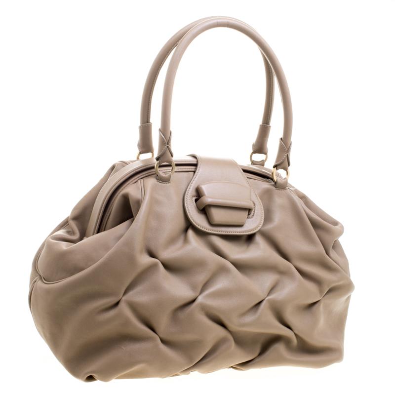 Symthson - Sac Nancy à poignée supérieure en cuir beige Bon état - En vente à Dubai, Al Qouz 2