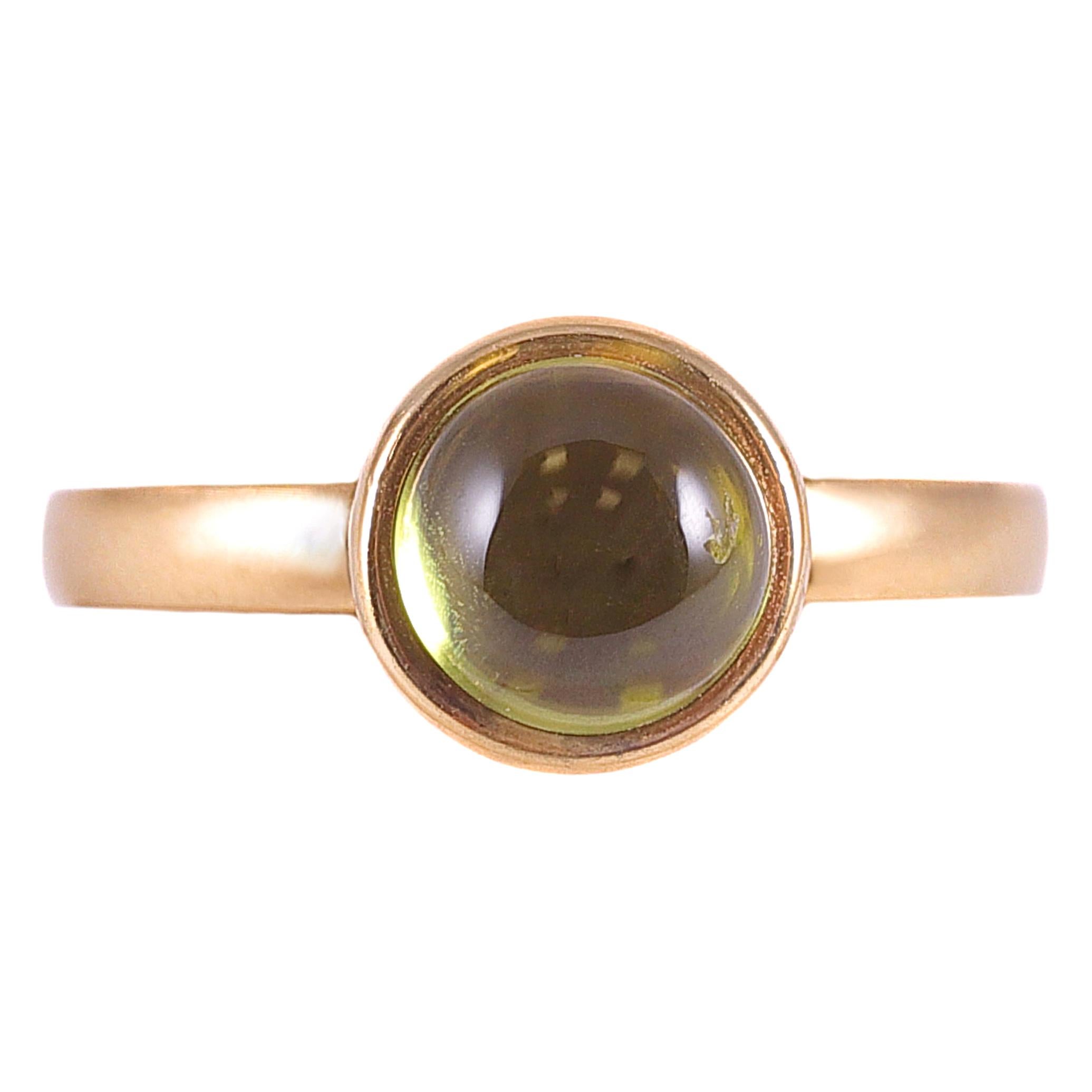 Syna 18 Karat Yellow Gold Peridot Ring