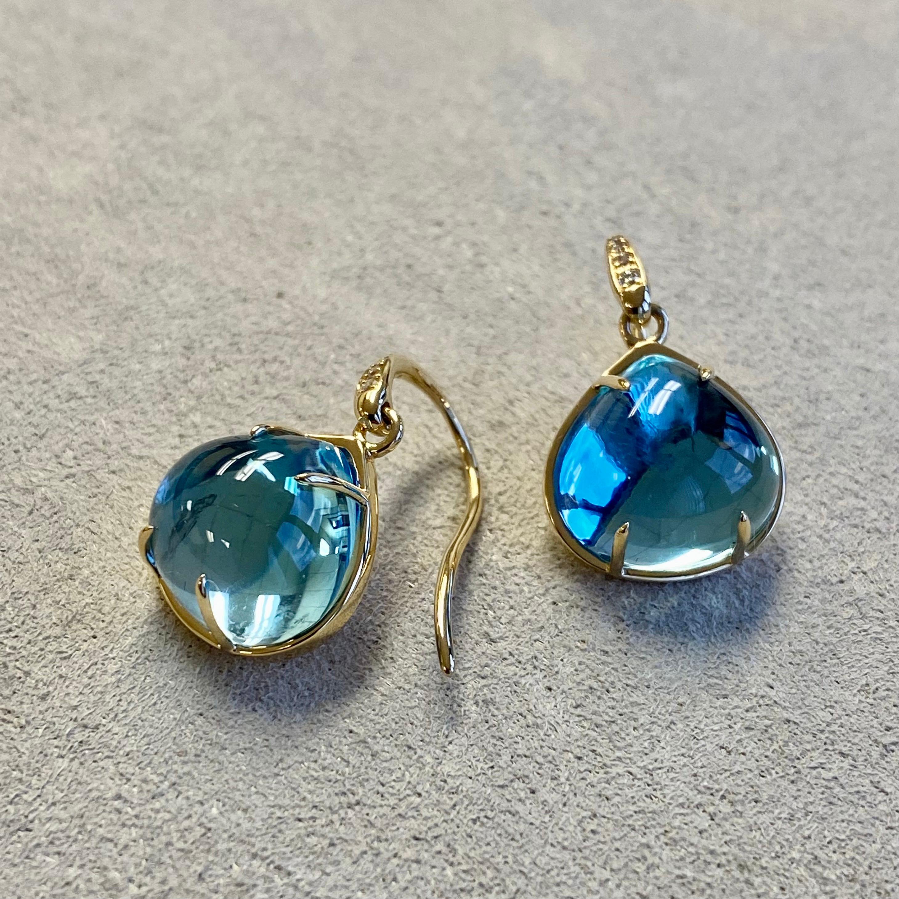 Ohrringe aus Gelbgold mit blauem Topas und Diamanten von Syna (Cabochon)
