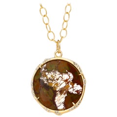 Syna Feather Agate Yellow Gold Pendant with Champagne Diamonds