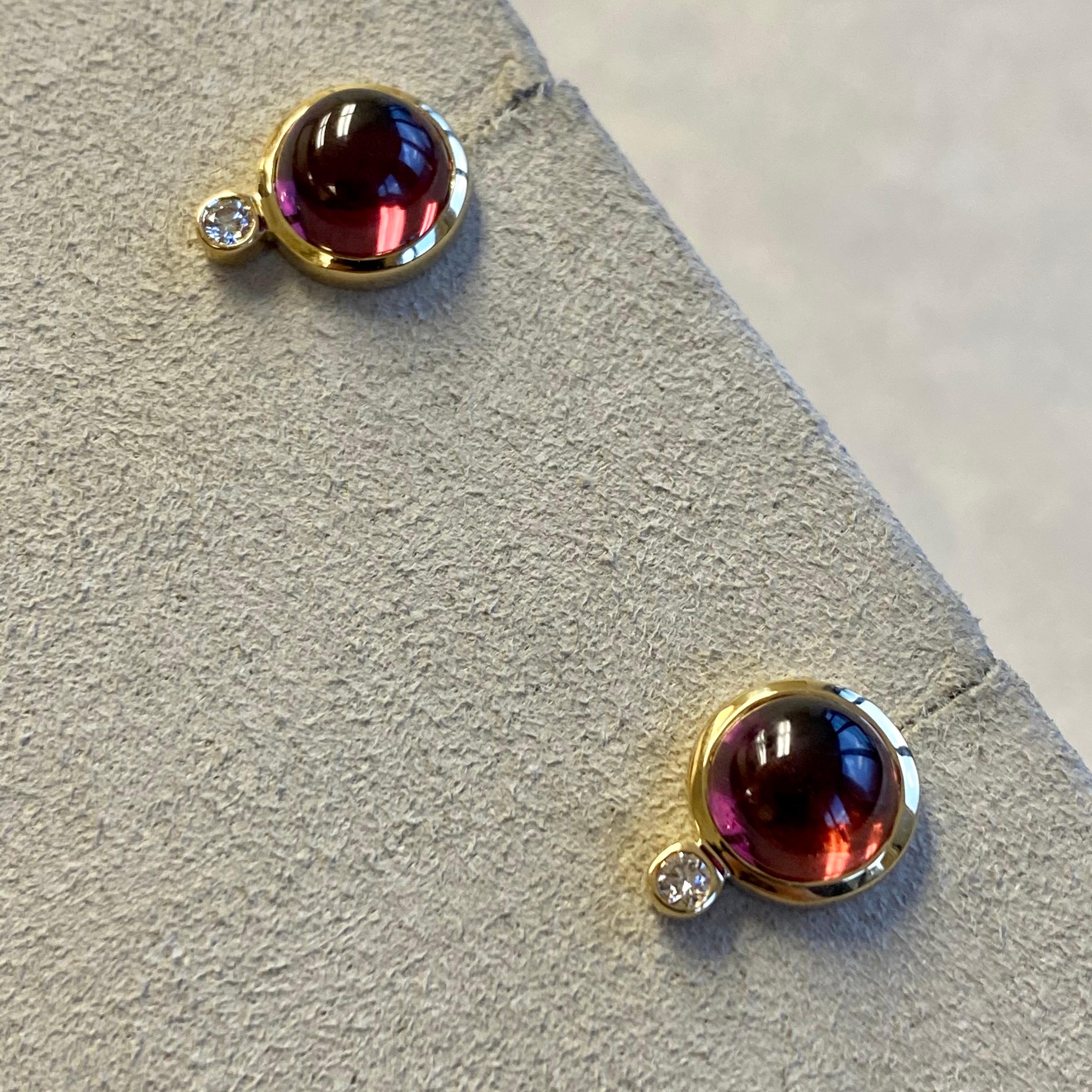 Round Cut Syna Garnet Yellow Gold Baubles Earrings with Diamonds For Sale
