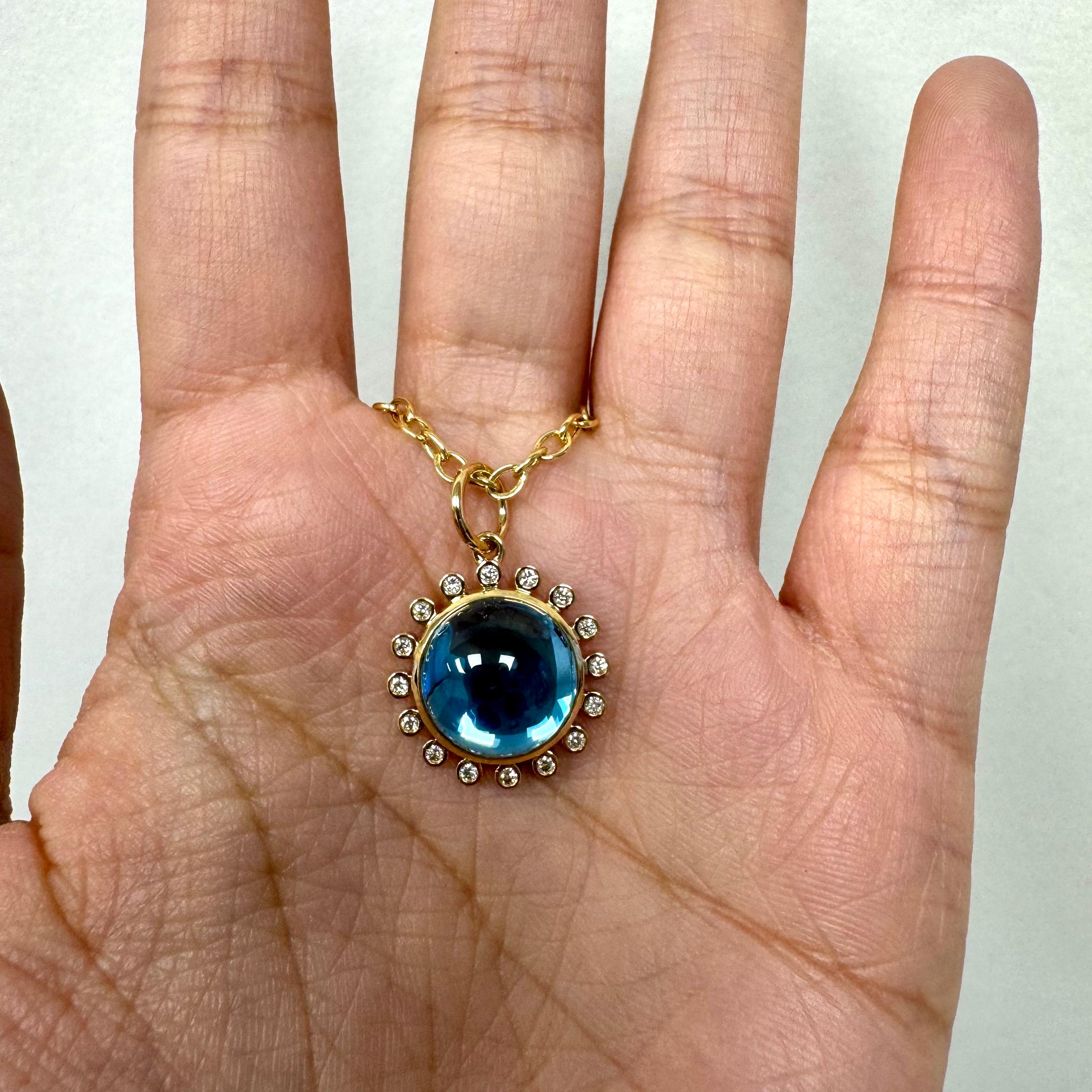 Syna Limited Edition Yellow Gold Blue Topaz Exotic Pendant with Diamonds Neuf - En vente à Fort Lee, NJ