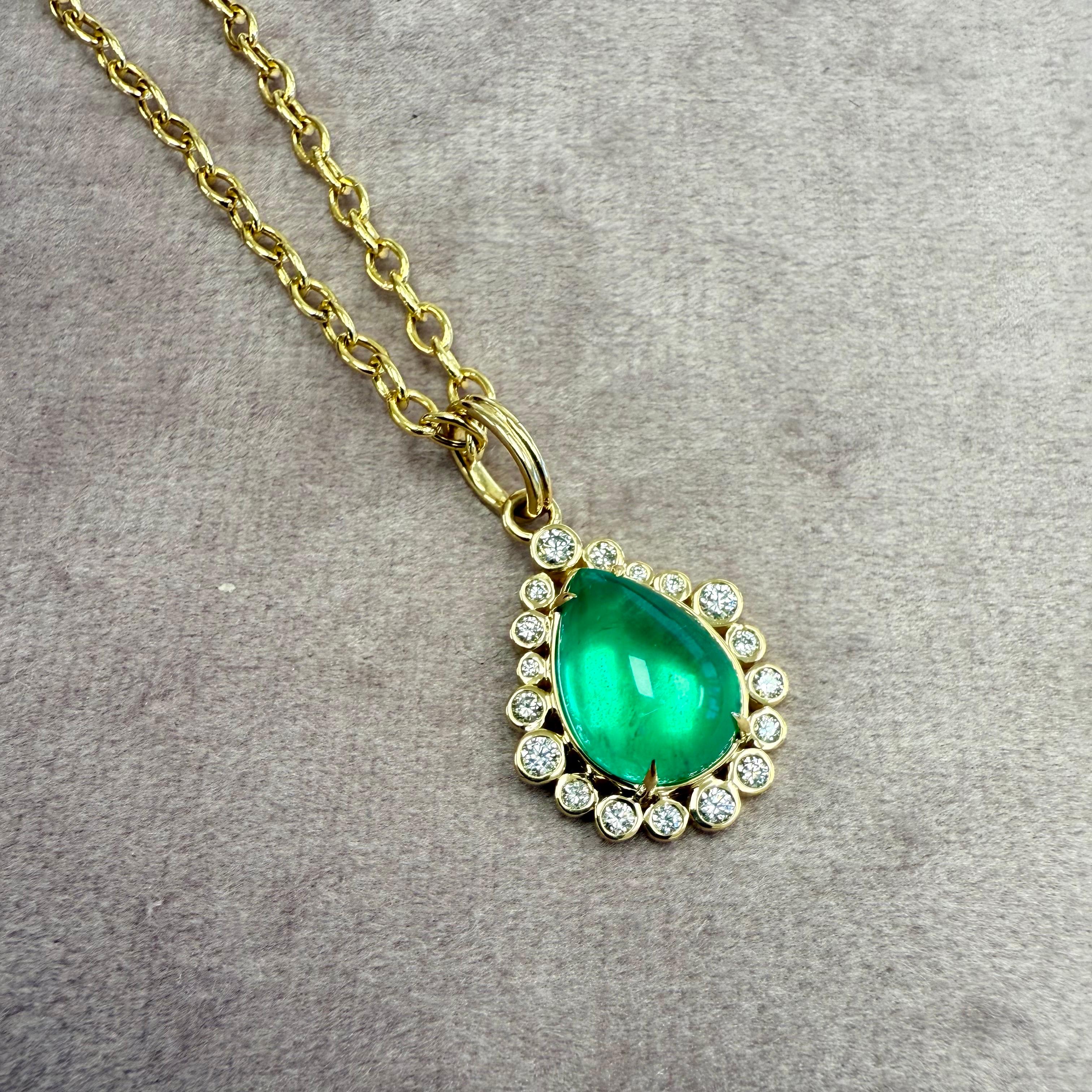 Created in 18 karat yellow gold
Emerald Cabochon 3.75 carats approx.
Diamonds 0.30 carat approx.
Chain sold separately
Limited edition




 About the Designers ~ Dharmesh & Namrata

Drawing inspiration from little things, Dharmesh & Namrata Kothari