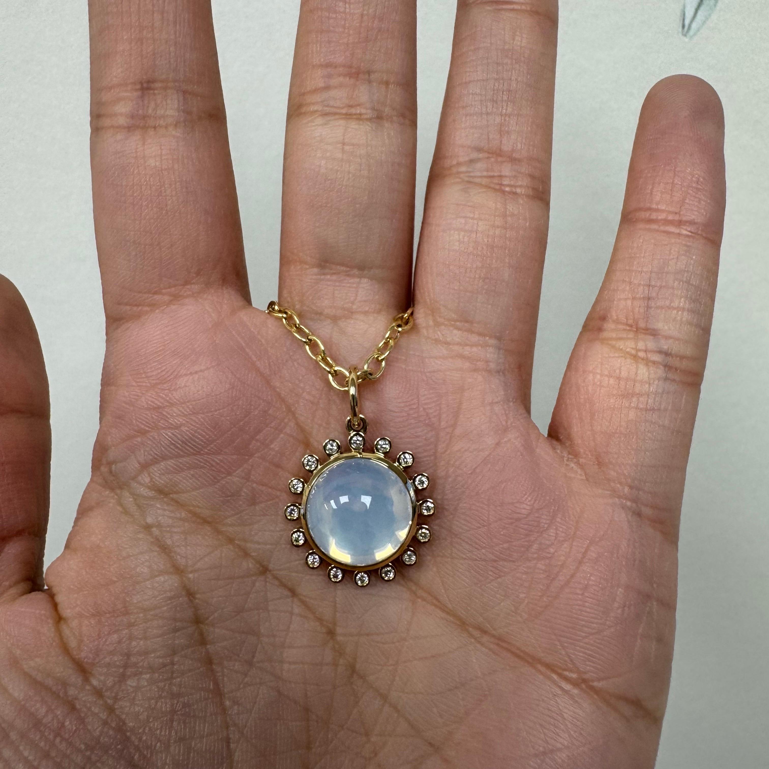 Taille mixte Syna Limited Edition Yellow Gold Moon Quartz Exotic Pendant with Diamonds en vente