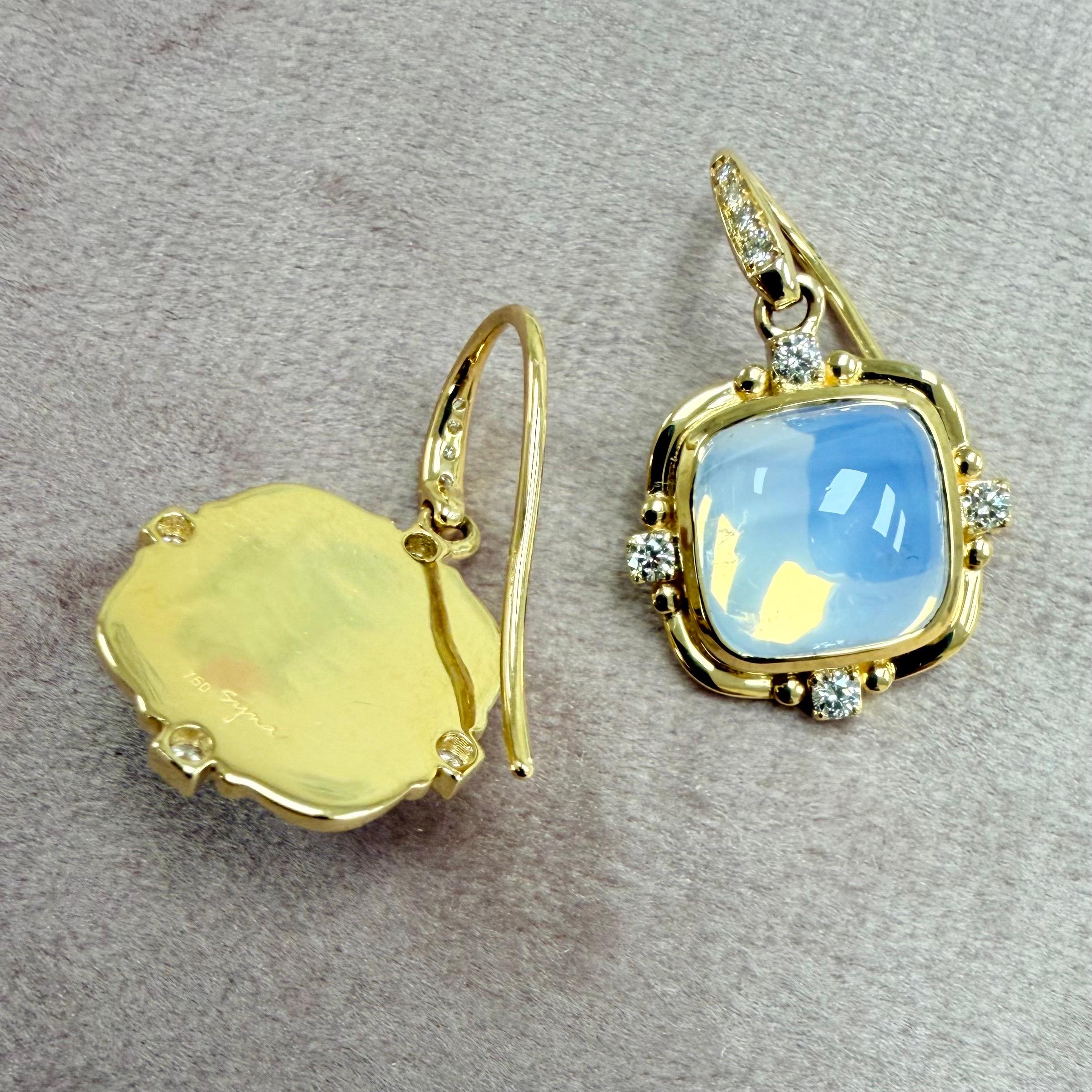 Contemporain Syna - Edition limitée - Boucles d'oreilles pain de sucre en or jaune et quartz lunaire avec diamants en vente