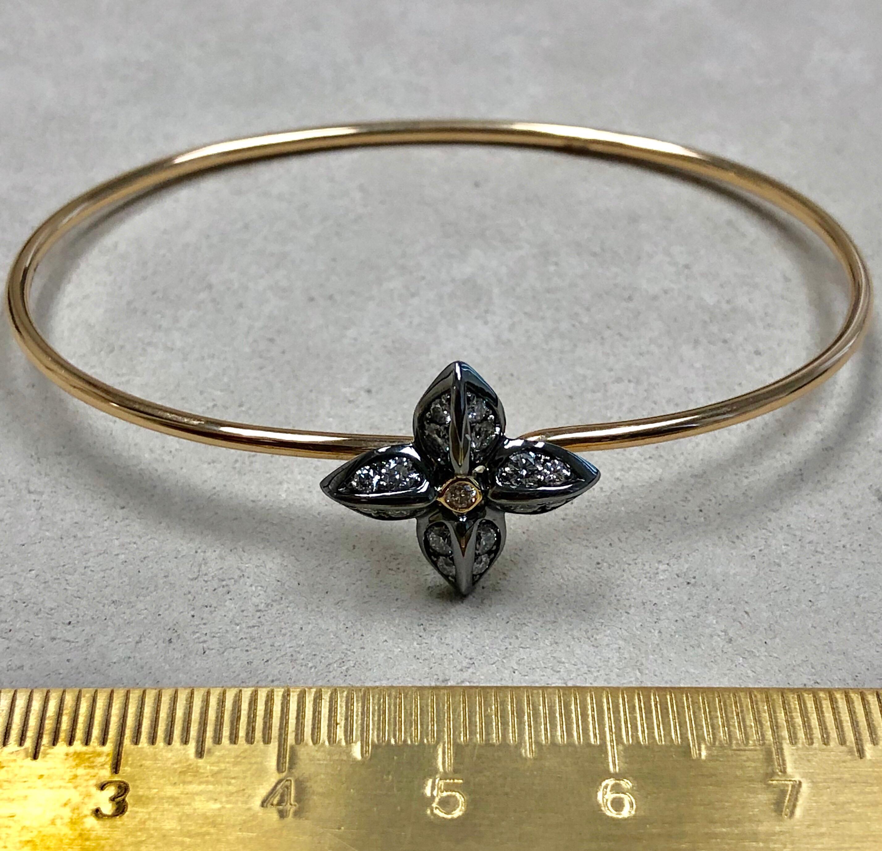 Syna Oxidized Silver Yellow Gold Flower Bracelet with Diamonds For Sale 2