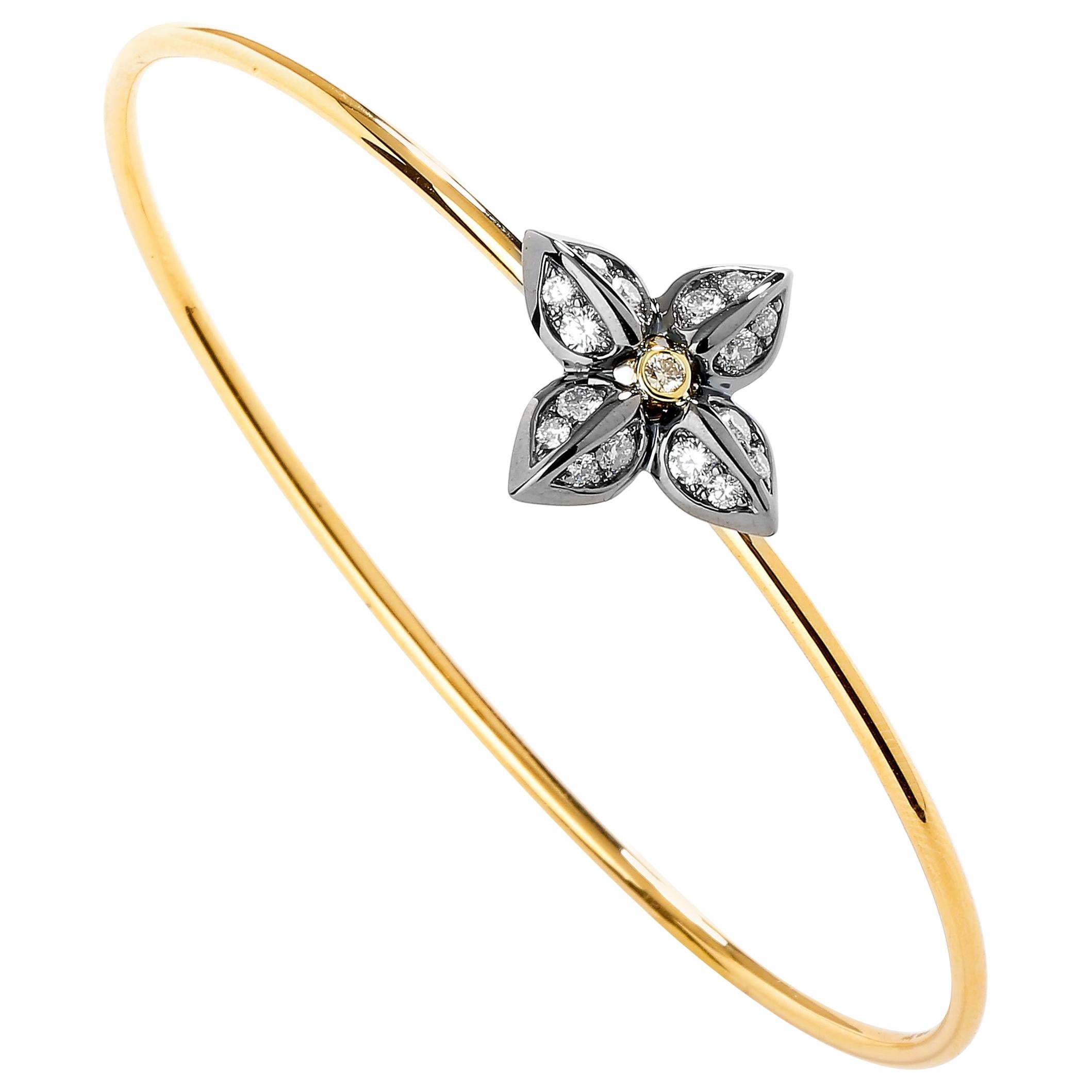 Bracelet à fleurs Syna en argent oxydé et or jaune avec diamants en vente