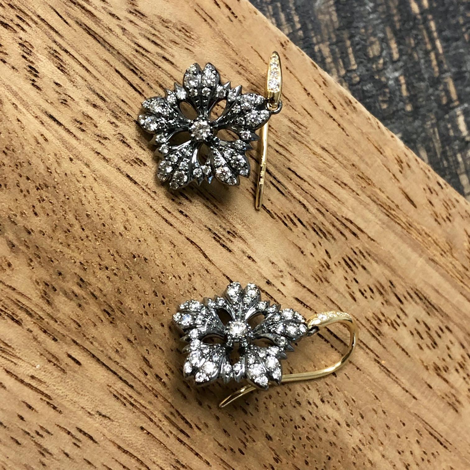 Round Cut Syna Oxidized Silver and Yellow Gold Flower Earrings with Diamonds For Sale