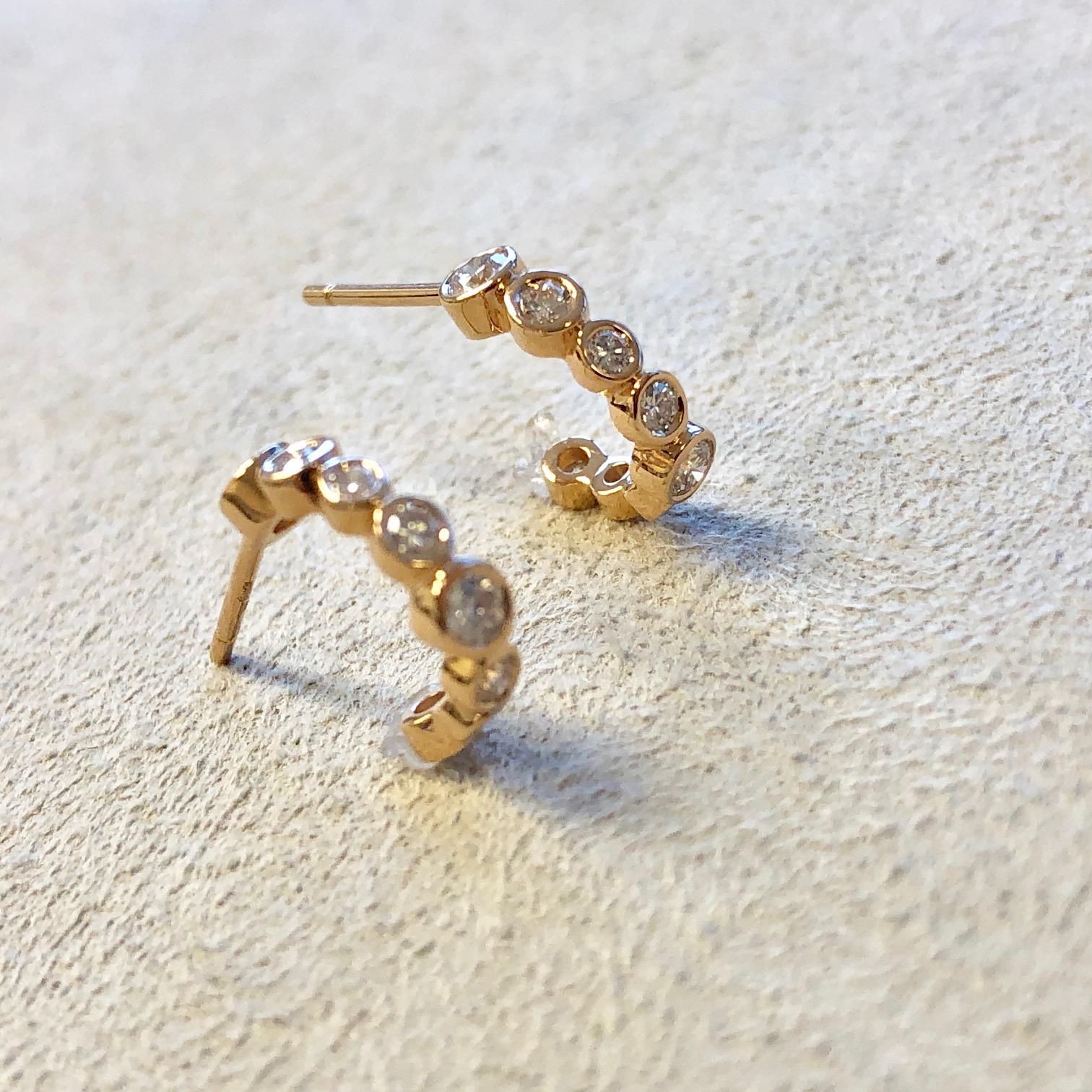 Taglio rotondo Orecchini Syna in oro rosa con diamanti in vendita