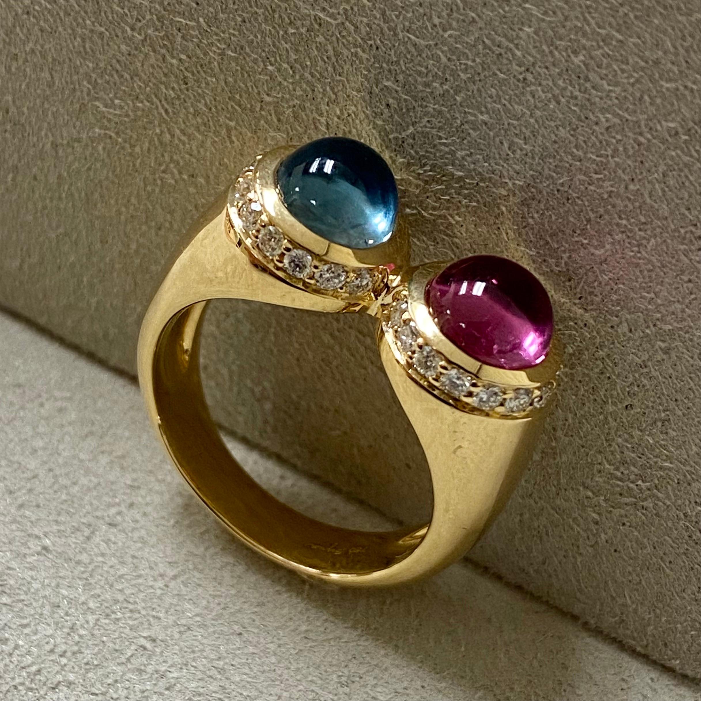 Round Cut Syna Rubellite and Blue Topaz Yellow Gold Ring with Diamonds For Sale