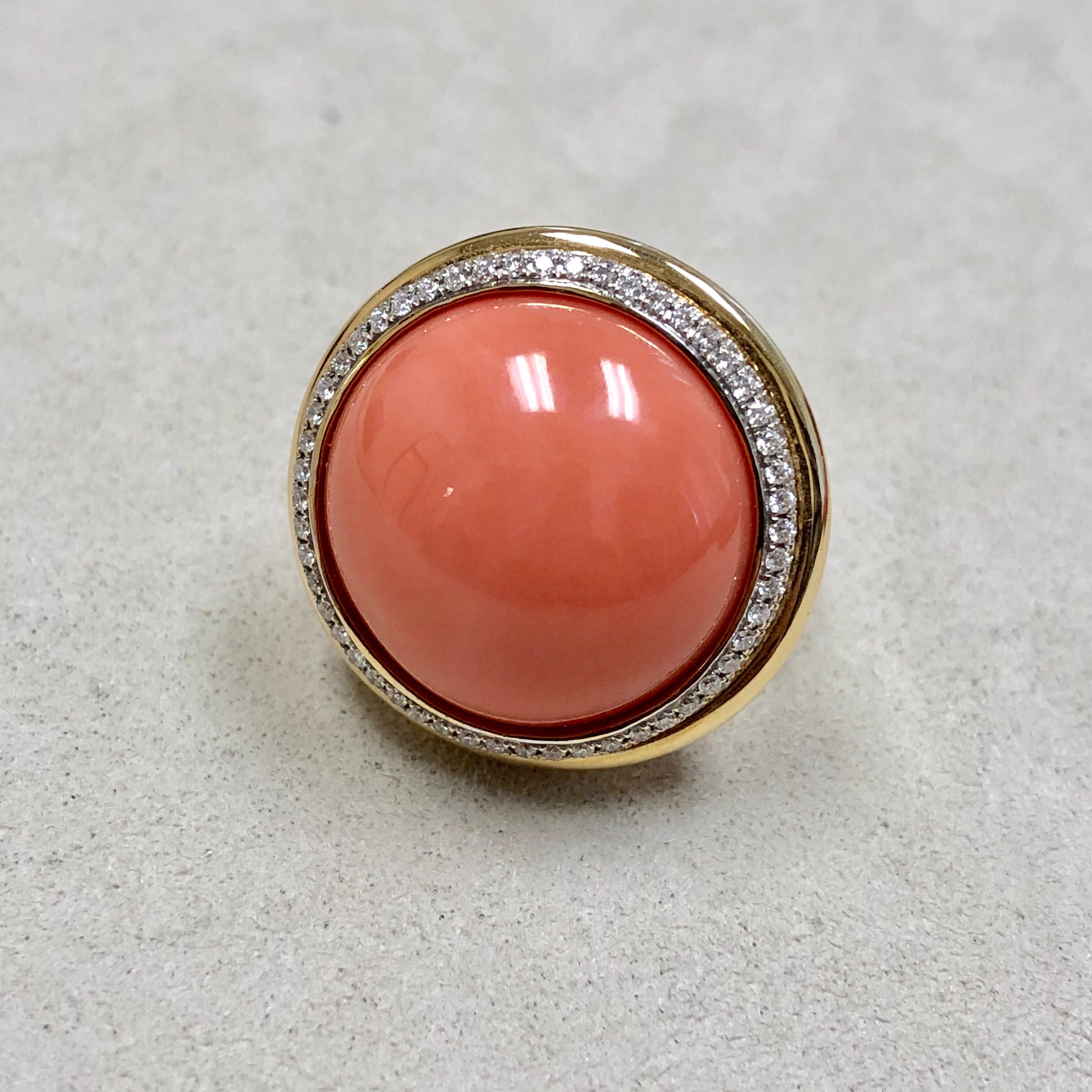 Syna Salmon Coral Yellow Gold Ring with Diamonds In New Condition For Sale In Fort Lee, NJ