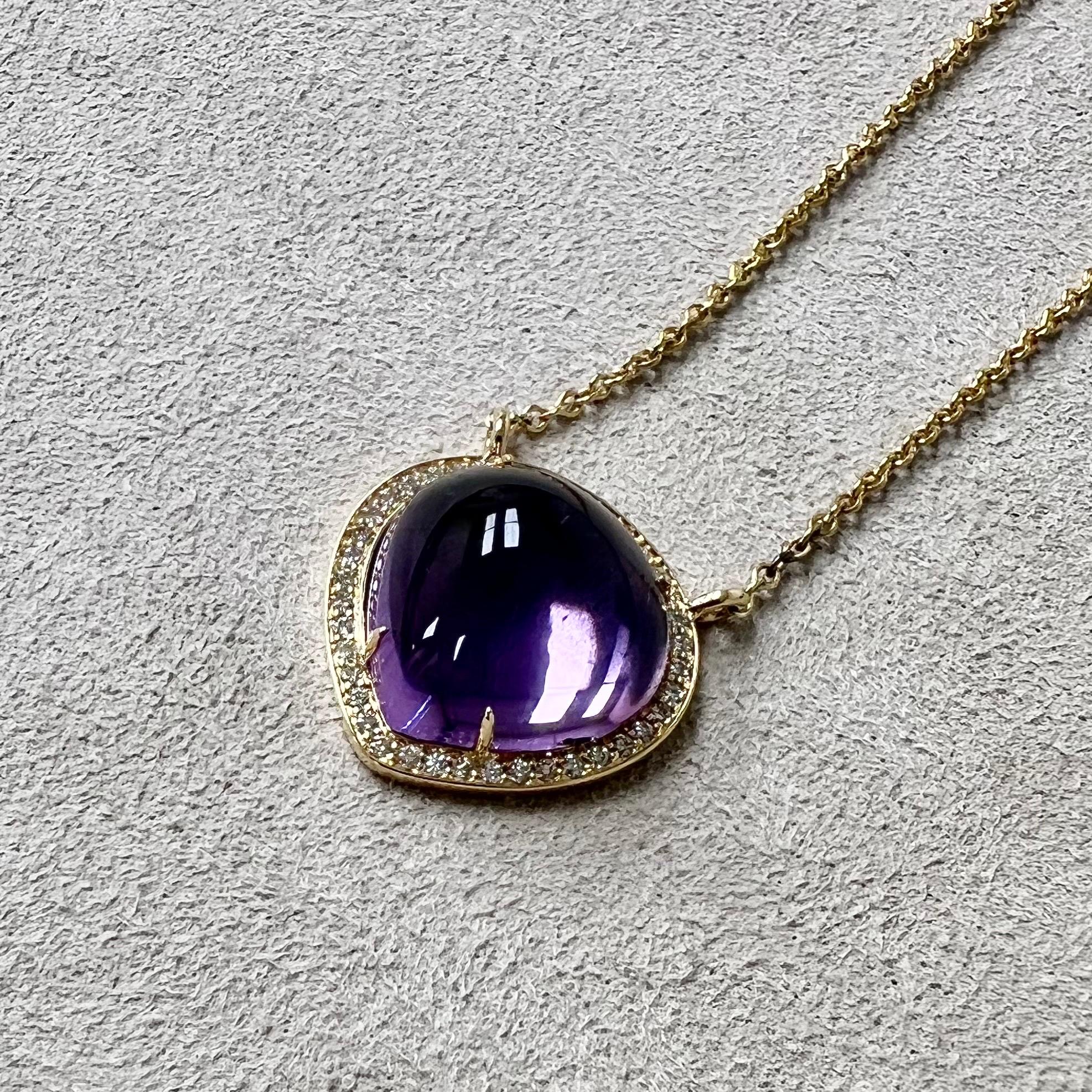 Created in 18 karat yellow gold
Amethyst 12 carats approx.
Diamonds 0.20 carat approx.
18 inch necklace with loops at 16th and 17th inch
Lobster clasp

Constructed in opulent 18 karat yellow gold, this striking limited edition necklace features a