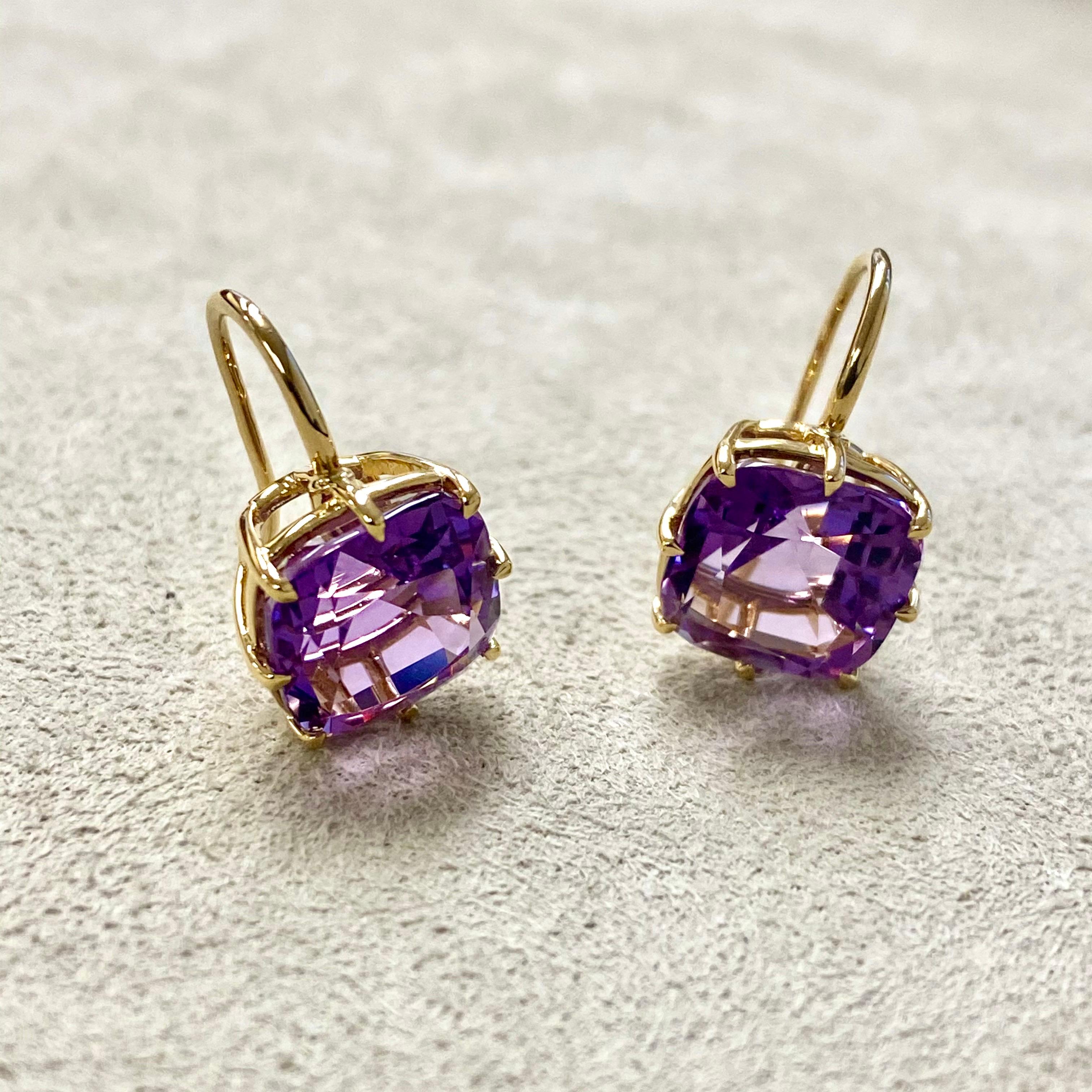 Cabochon Syna Yellow Gold Amethyst Cushion Earrings For Sale