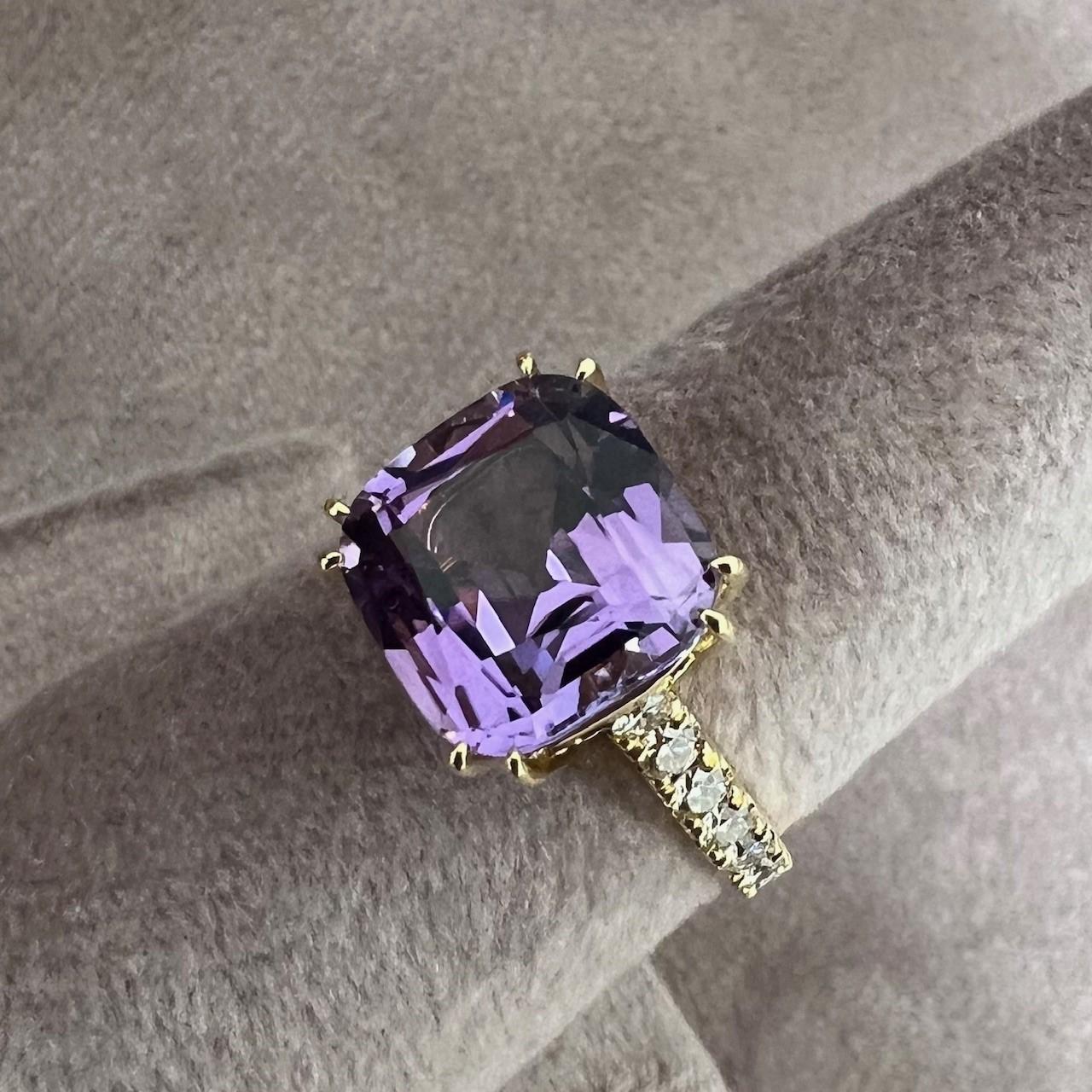 Created in 18 karat yellow gold
Amethyst 4 carats approx.
Diamonds 0.80 carat approx.
Ring size US 6.5, can be sized
Limited edition


About the Designers ~ Dharmesh & Namrata

Drawing inspiration from little things, Dharmesh & Namrata Kothari have