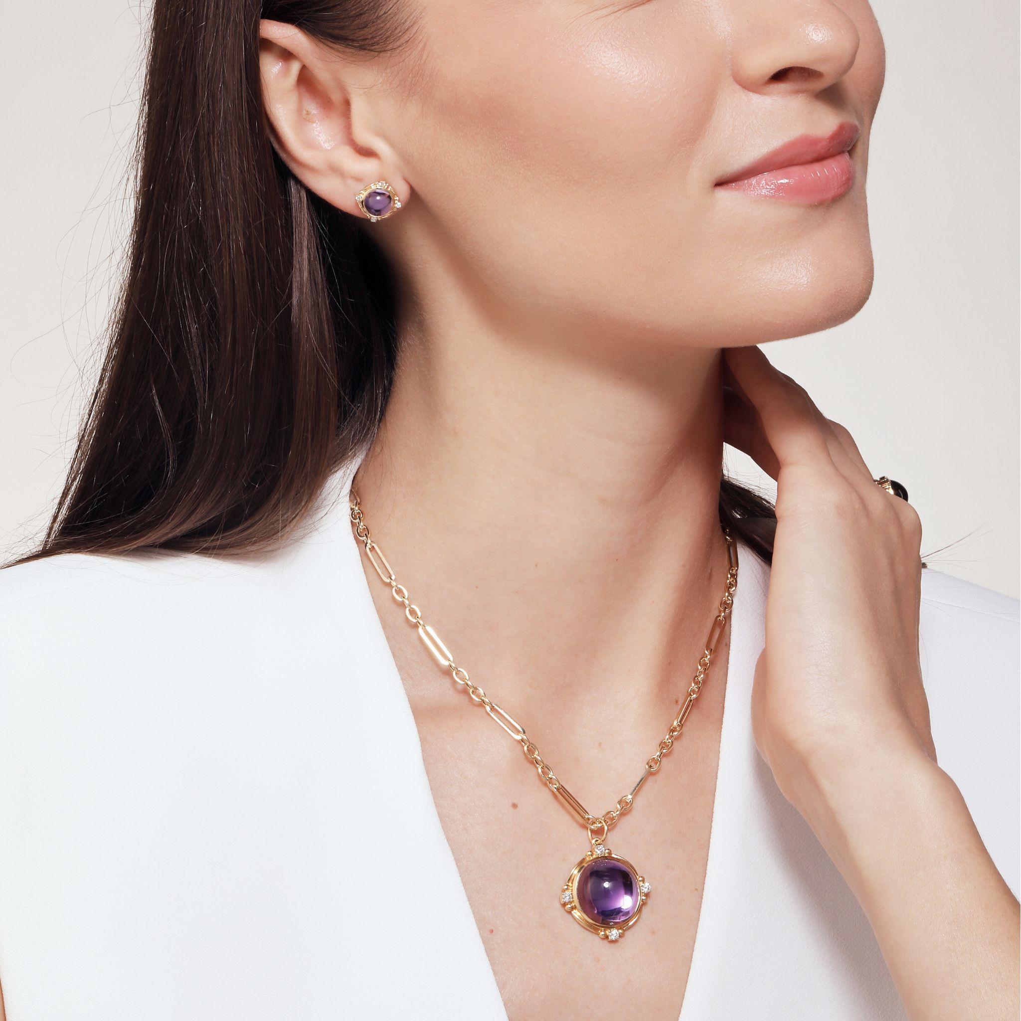Syna-Anhänger aus Gelbgold mit Amethyst und Diamanten (Rundschliff) im Angebot