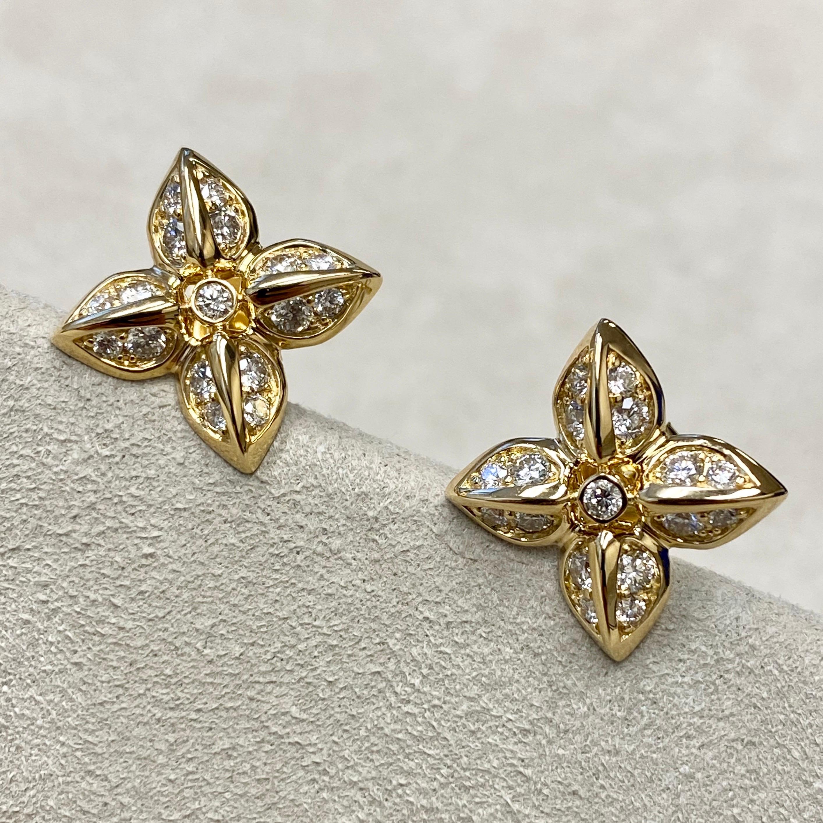 Syna Yellow Gold and Diamond Earrings In New Condition For Sale In Fort Lee, NJ