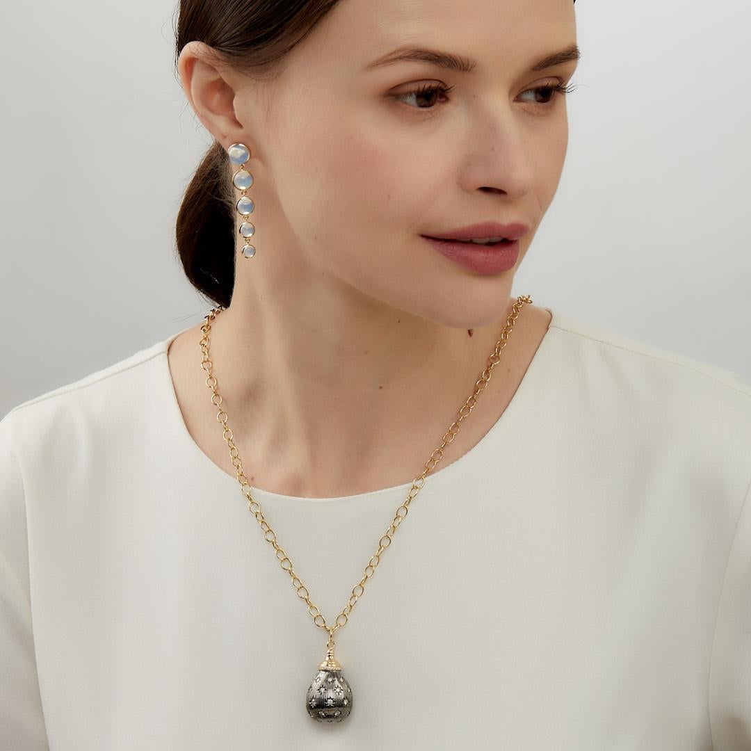 Created in 18 karat yellow gold and 925 oxidized silver
Diamonds 1.40 carats approx.
Limited edition
Chain sold separately

Crafted in polished 18 karat yellow gold and oxidized silver, this limited-edition pendant is further enhanced by 1.40 carats