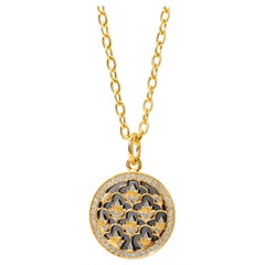 Pendentif moghol Syna en or jaune et argent oxydé avec diamants