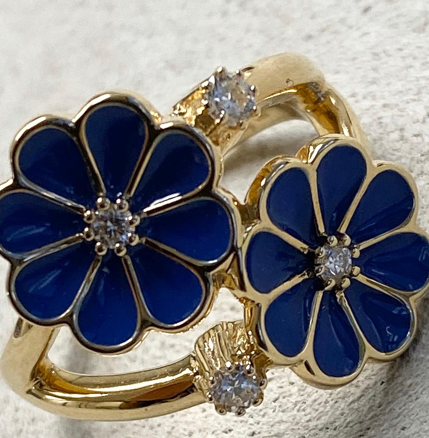 Contemporary Syna Yellow Gold Blue Enamel Ring with Champagne Diamonds