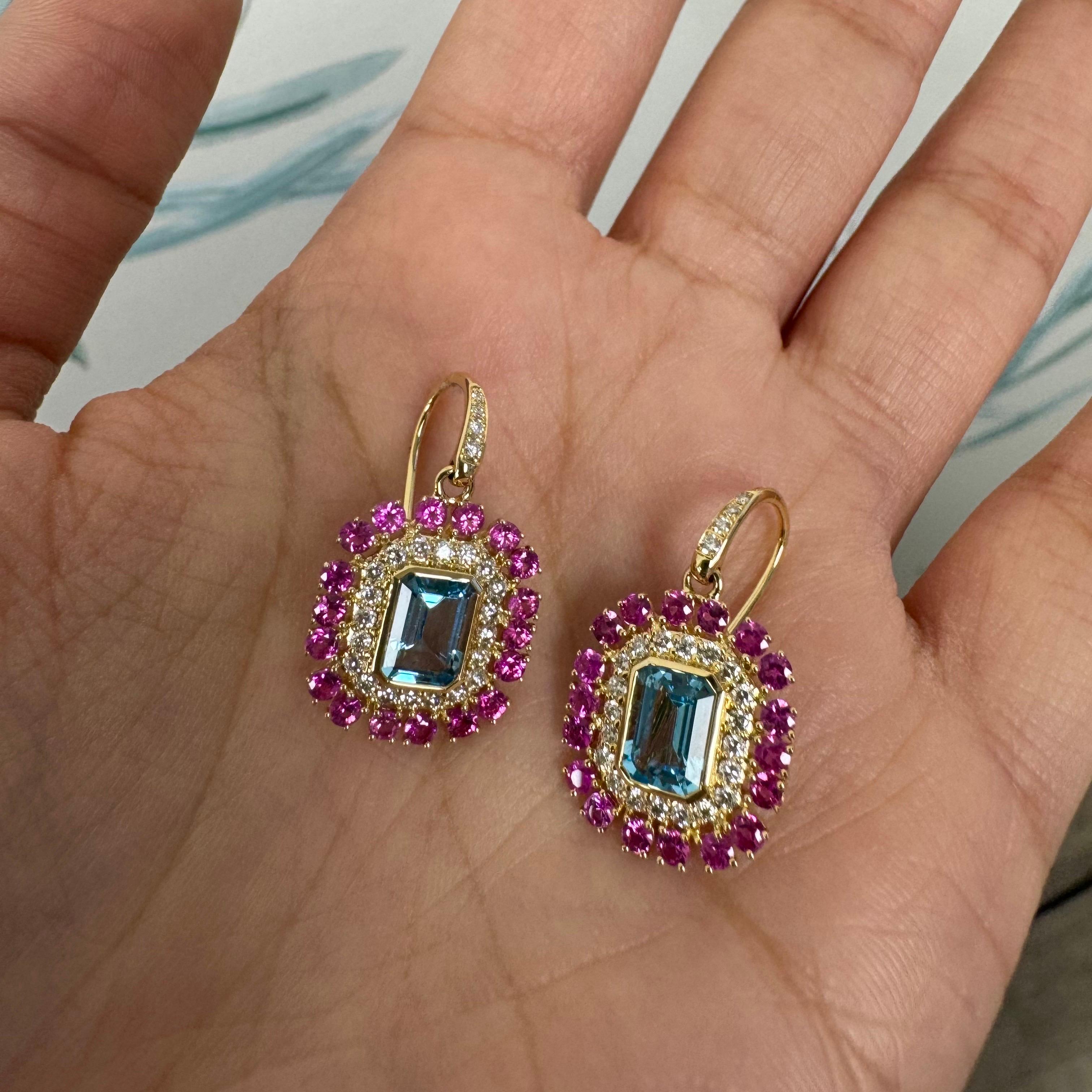 Boucles d'oreilles en or jaune Syna Topaze bleue et saphir rose avec diamants Neuf - En vente à Fort Lee, NJ