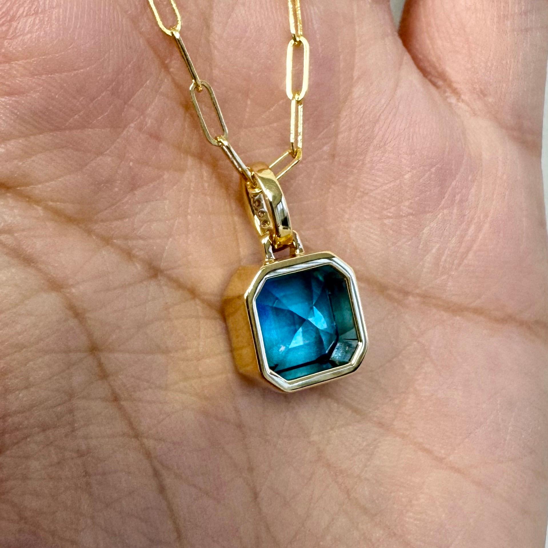 Contemporain Syna Yellow Gold Blue Topaz Pendant Necklace with Diamonds en vente