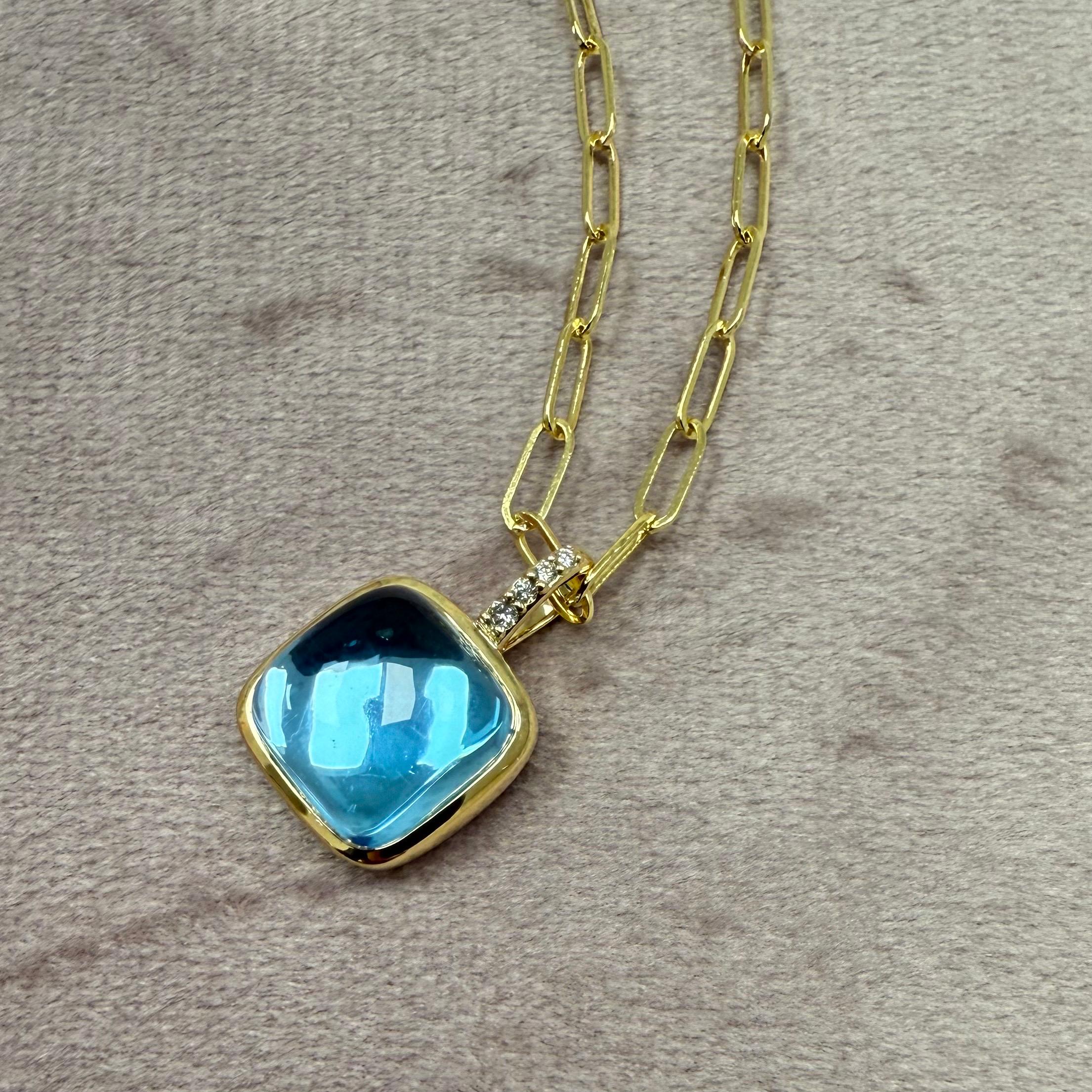 Syna Pendentif pain de sucre en or jaune avec topaze bleue et diamants Neuf - En vente à Fort Lee, NJ