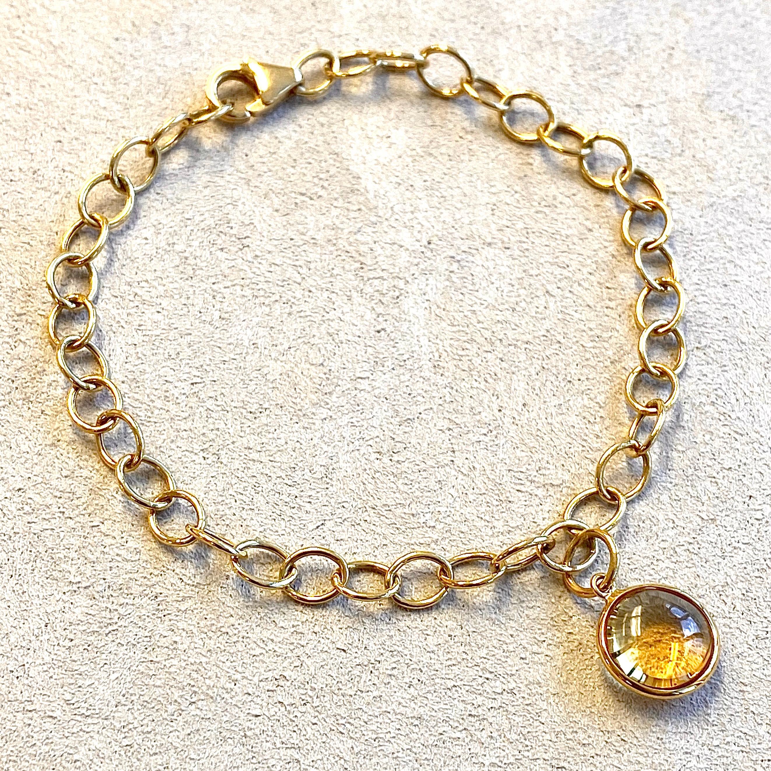 Created in 18 karat yellow gold
Citrine 3.5 cts approx 
7.25 inch length with lobster clasp

Crafted from 18 karat yellow gold, this bracelet features a captivating citrine gemstone of approximately 3.5 carats and measures 7.25 inches in length,