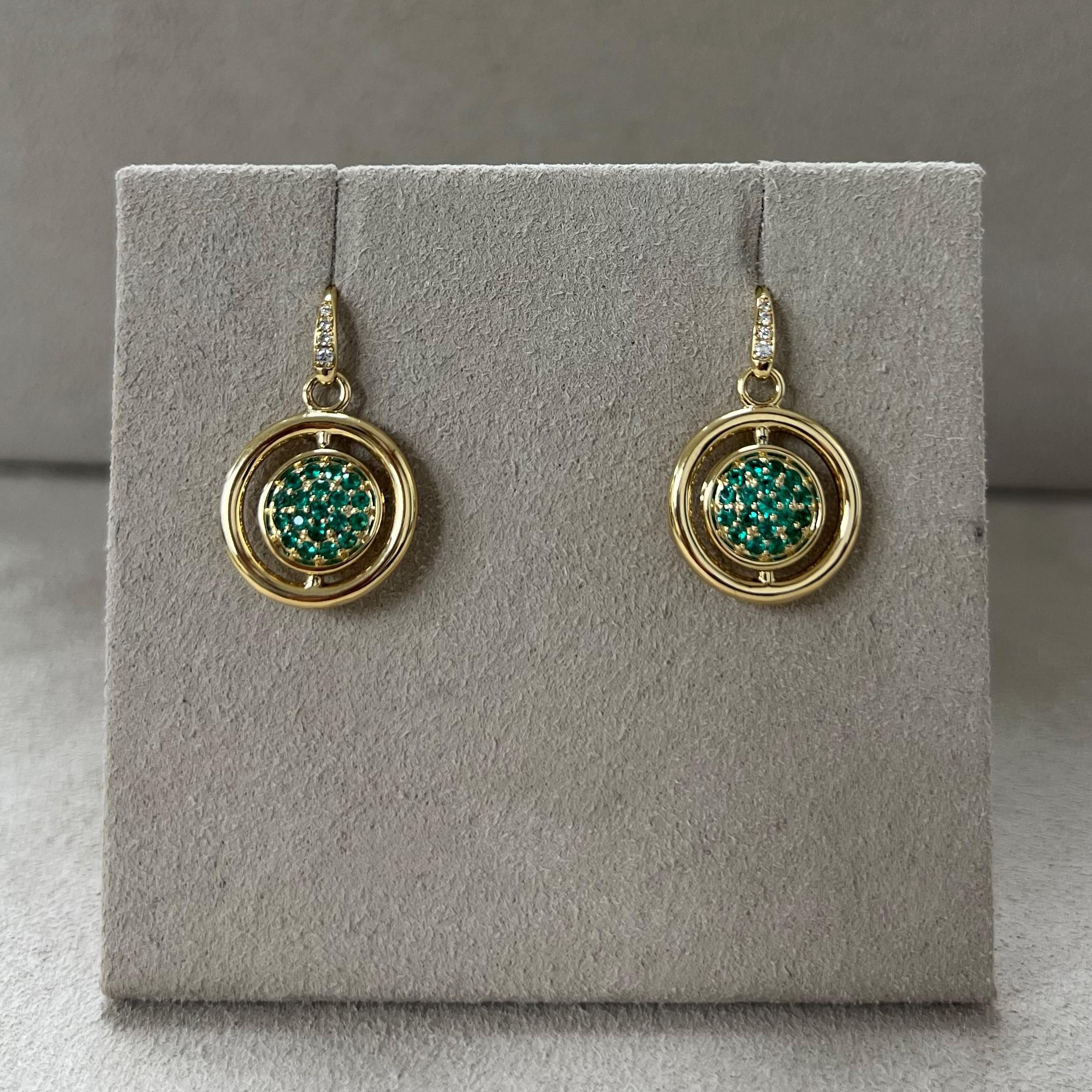 Created in 18 karat yellow gold
Diamonds 0.90 carat approx.
Emeralds 0.50 carat approx.
Reversible earrings
French wire for pierced ears



About the Designers

Drawing inspiration from little things, Dharmesh & Namrata Kothari have created an