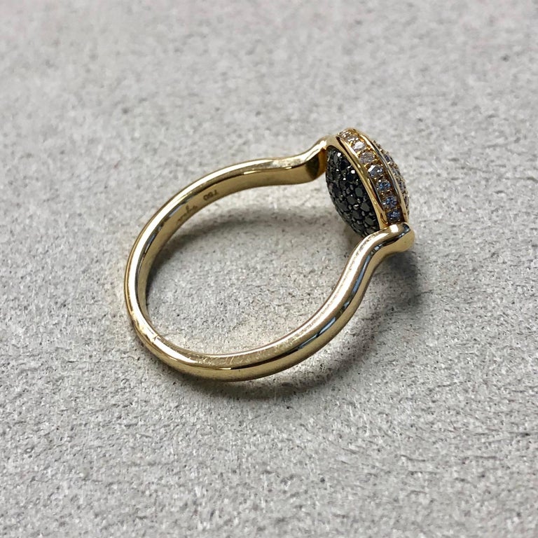 Syna Yellow Gold Chakra Ring with Black and Champagne Diamonds For Sale ...
