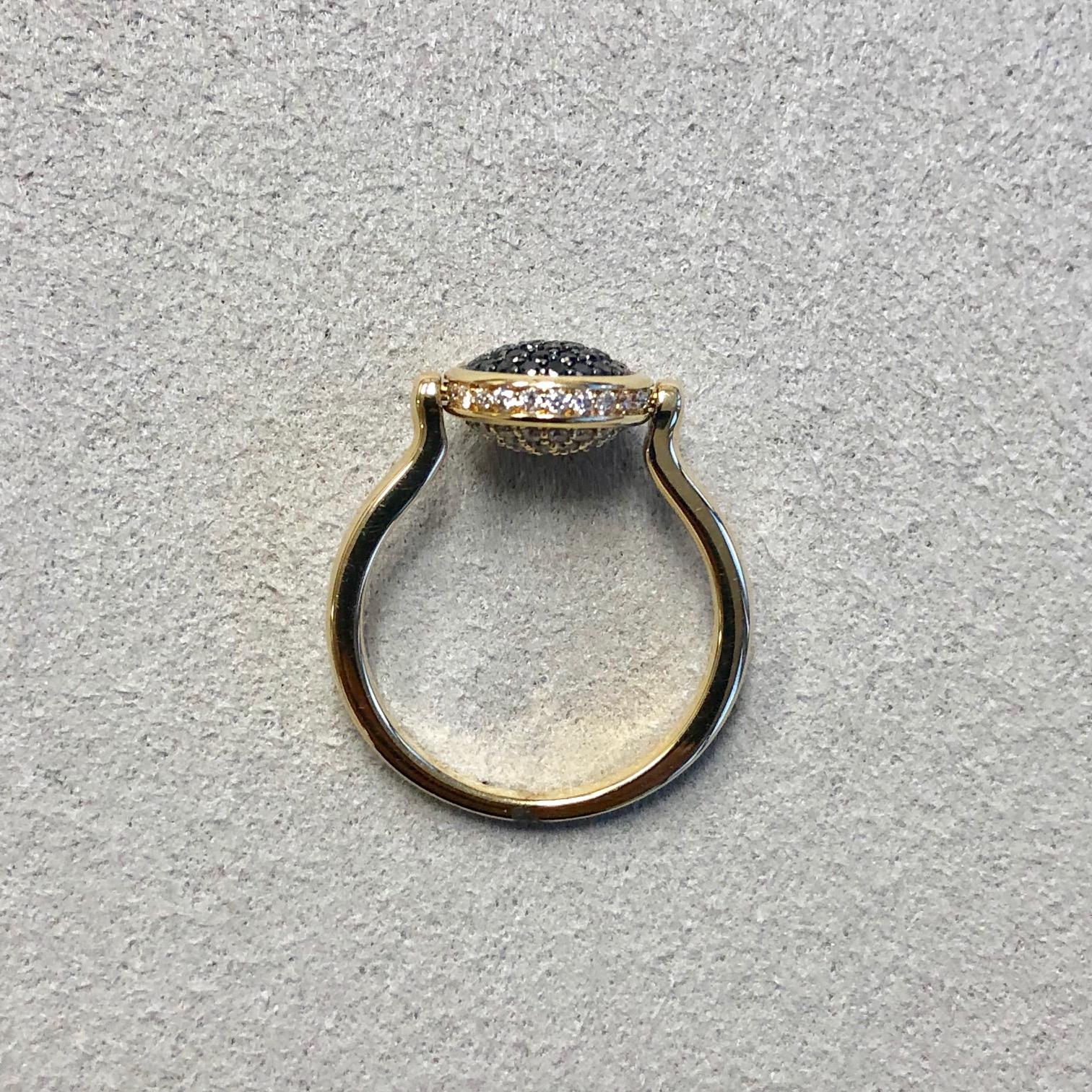 Syna Yellow Gold Chakra Ring with Black and  Diamonds In New Condition In Fort Lee, NJ